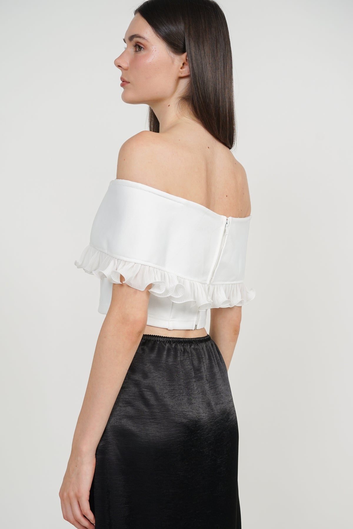 Slip On Patchwork Lace Skirt in Black