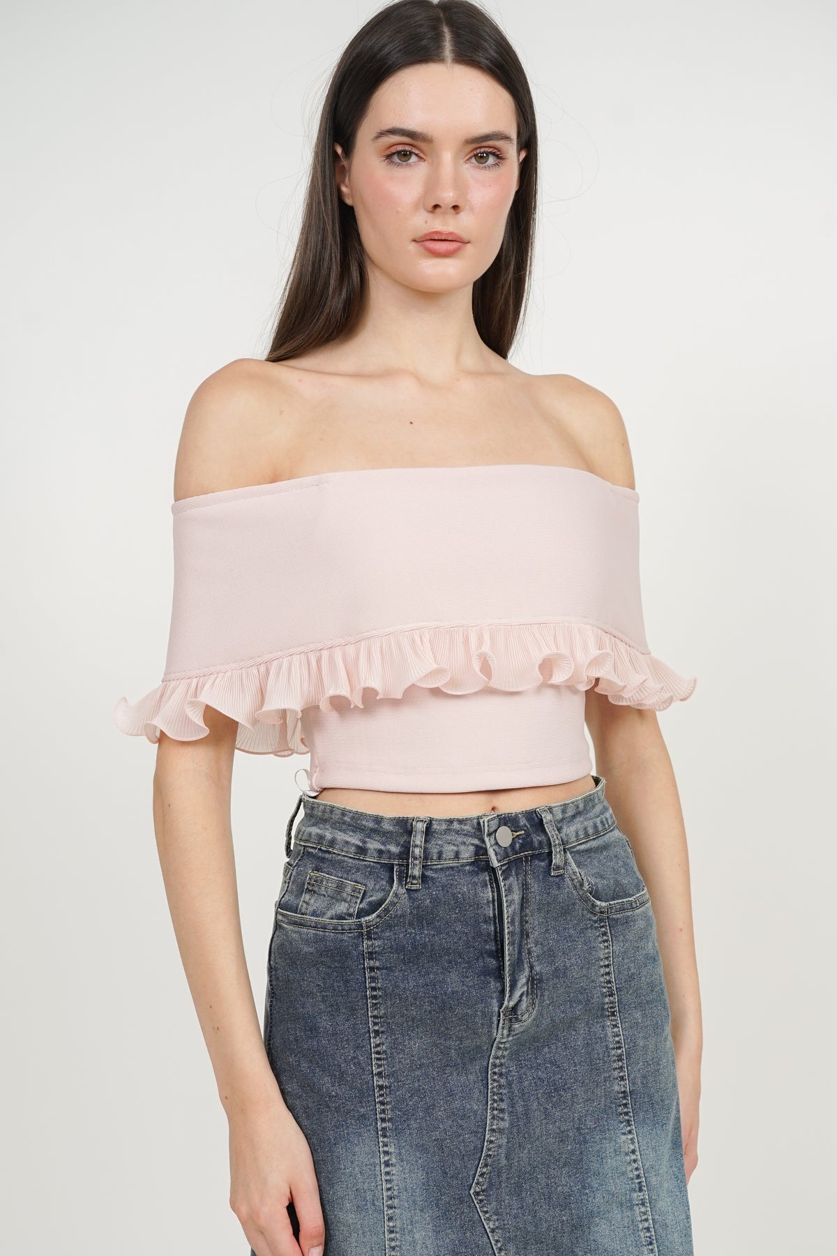 Off-Shoulder Ruffled Frill-Hem Top in Sakura