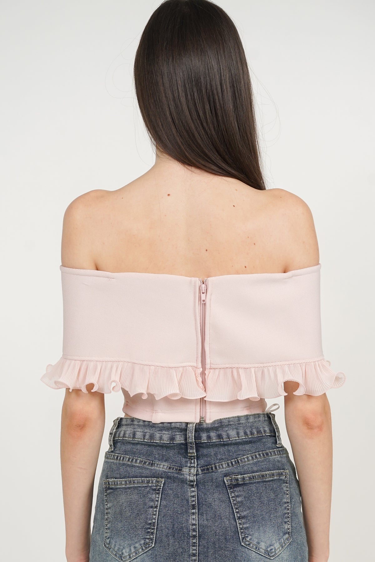 Off-Shoulder Ruffled Frill-Hem Top in Sakura