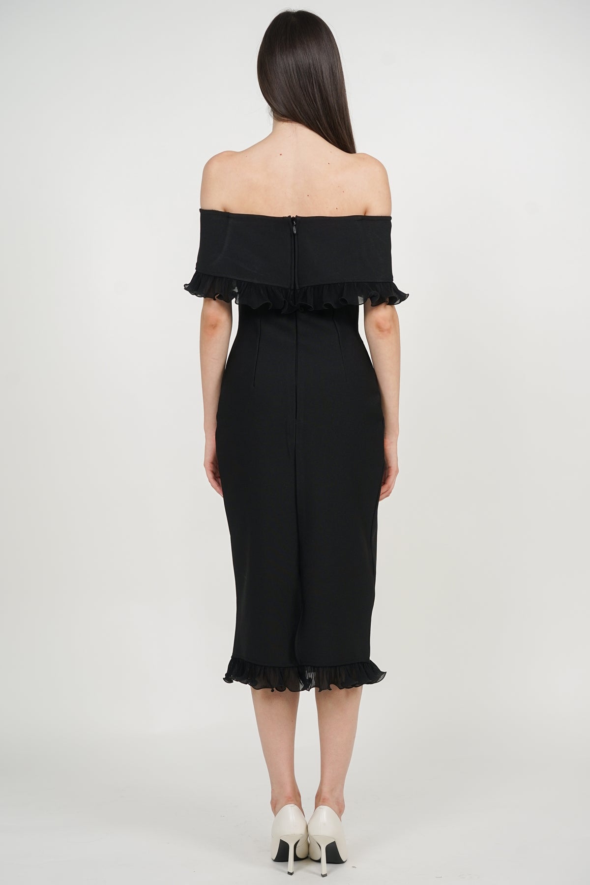 Off-Shoulder Ruffled Frill-Hem Dress in Black