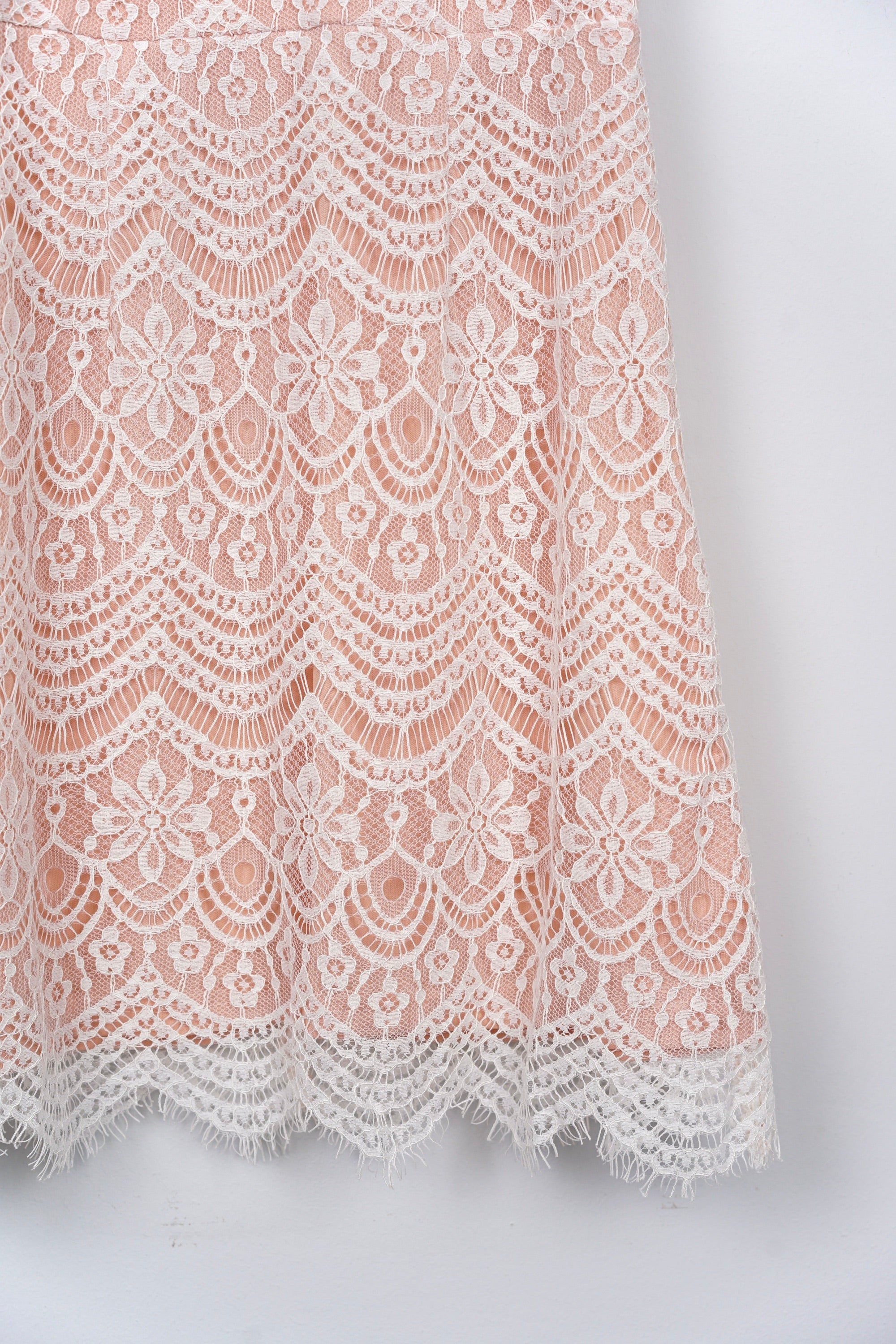Daere Lace Dress in White