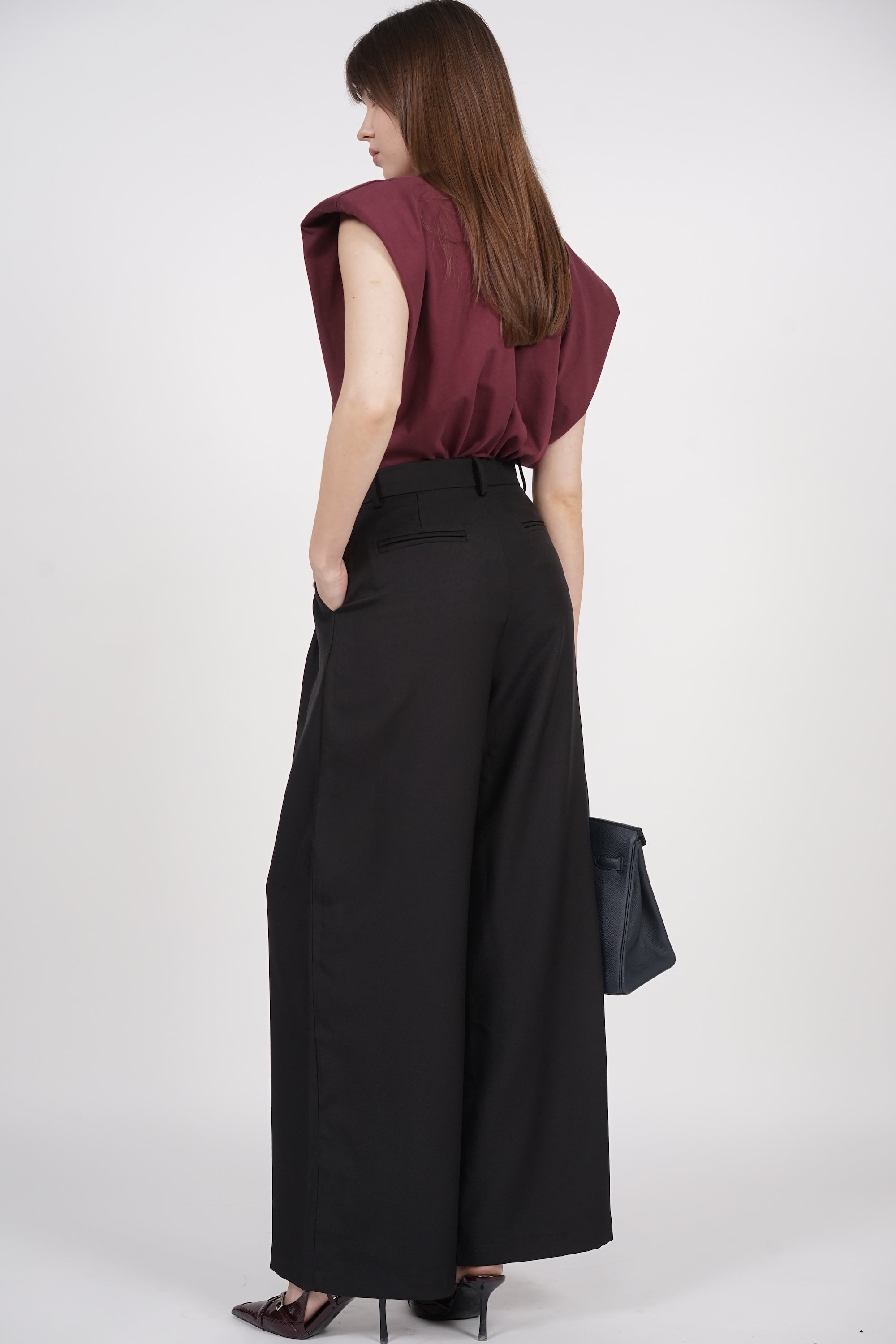 Front Pleat Low Waist Pants in Black
