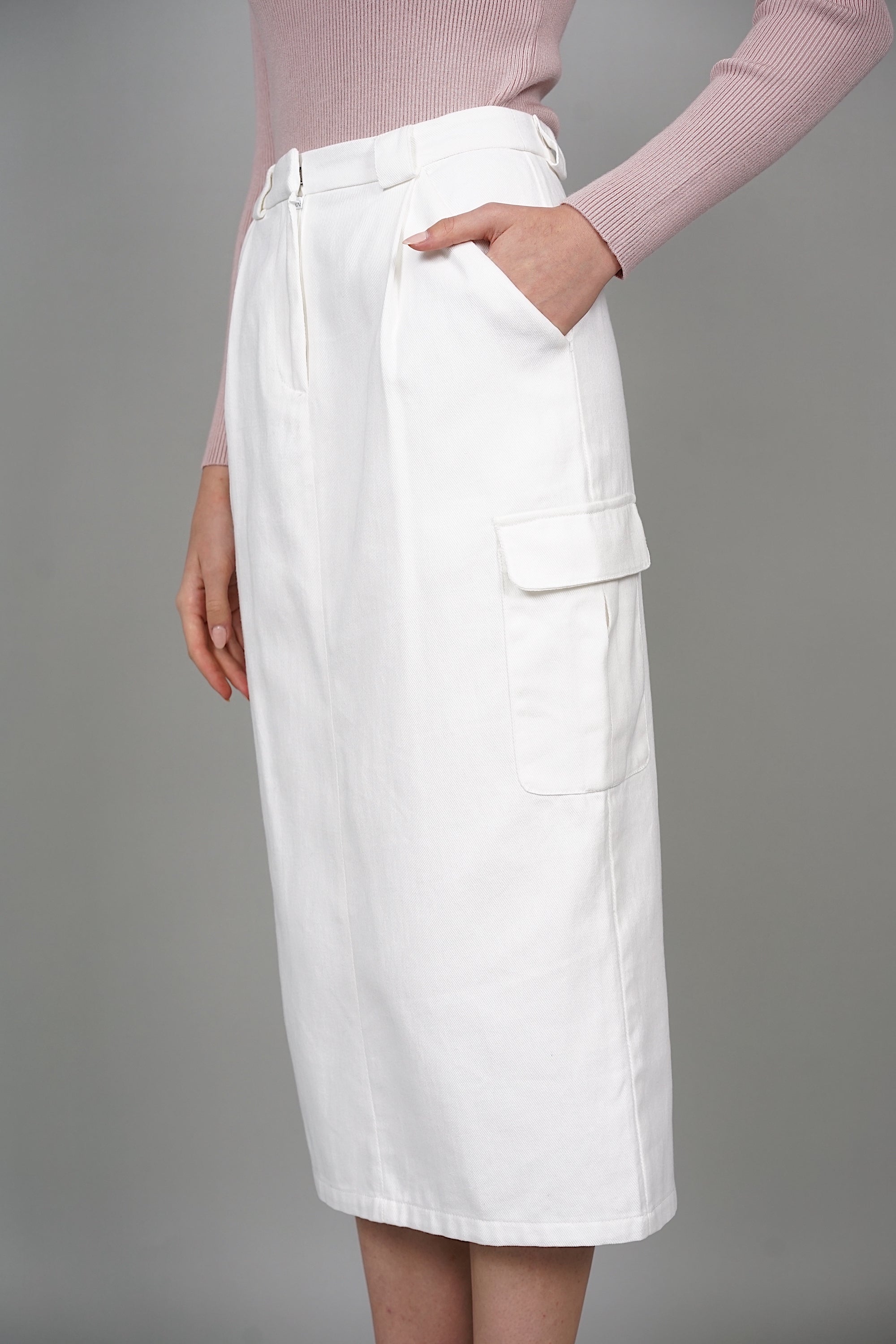 Mari Cargo Pencil Skirt in White Denim