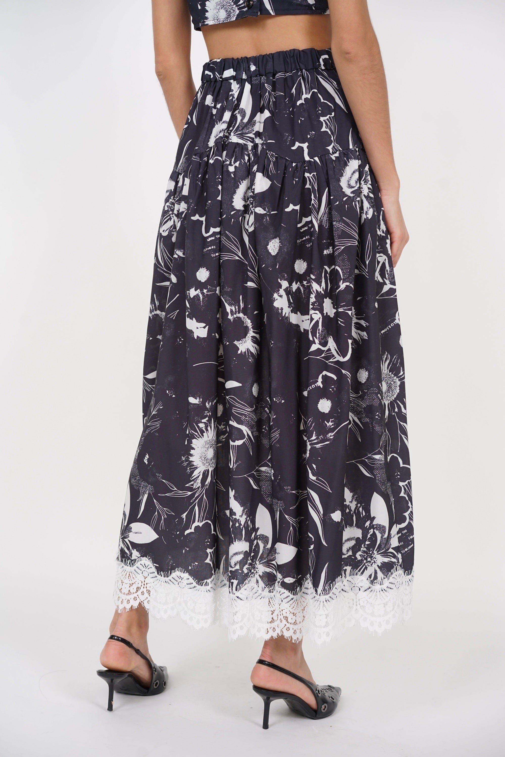 Flare Lace Trim Skirt in Black Floral
