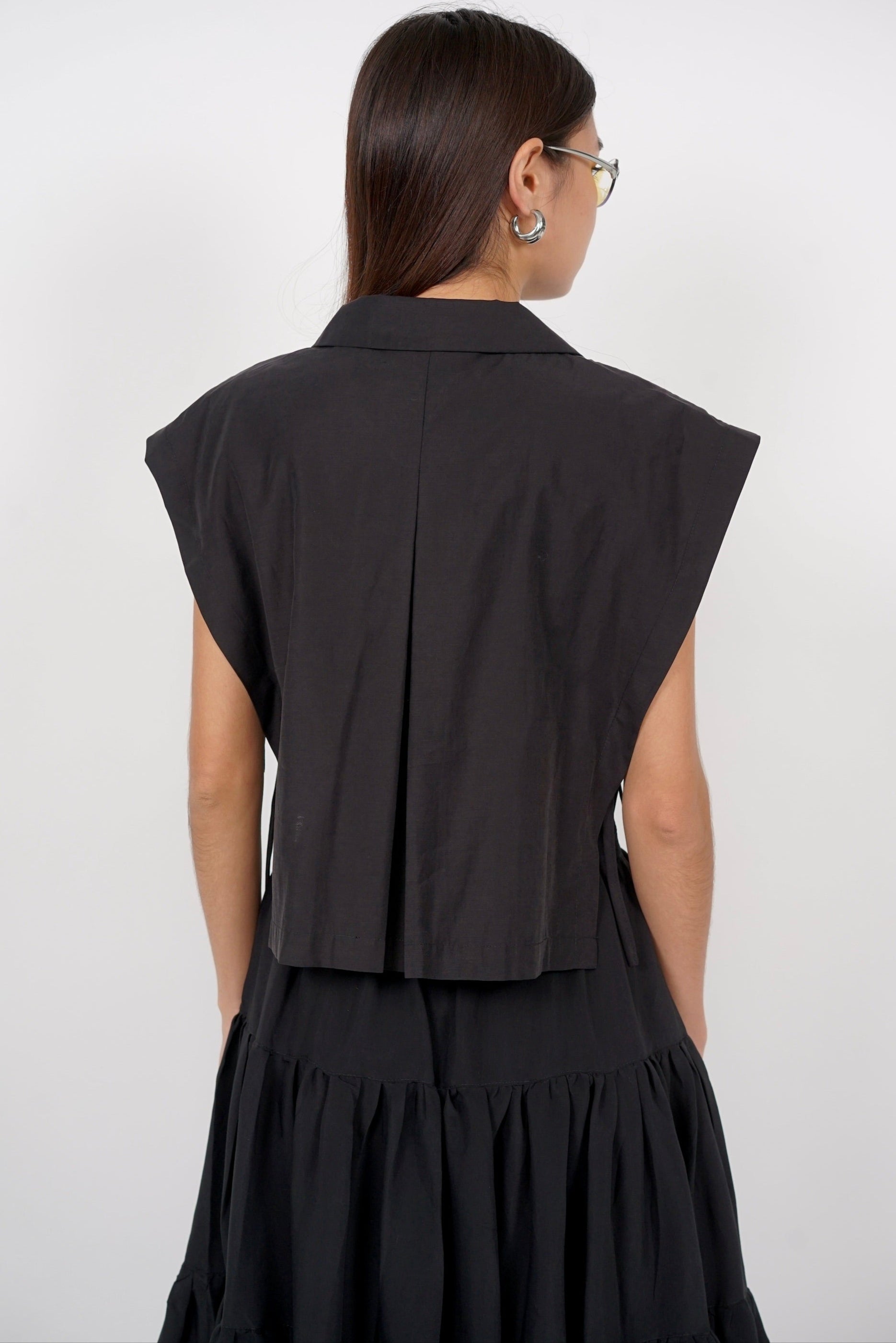 Side Tie Button Down Collar Top in Black