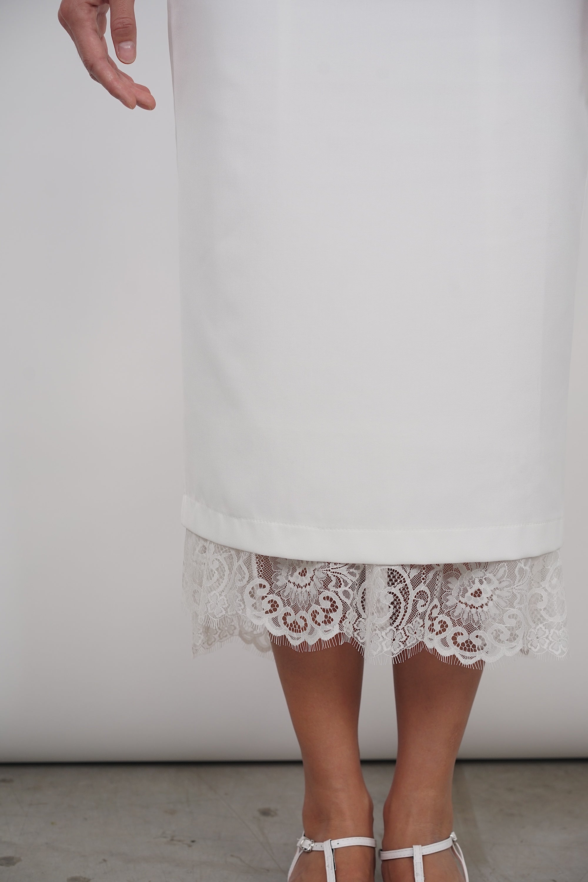 Dreamy Lace Skirt in White