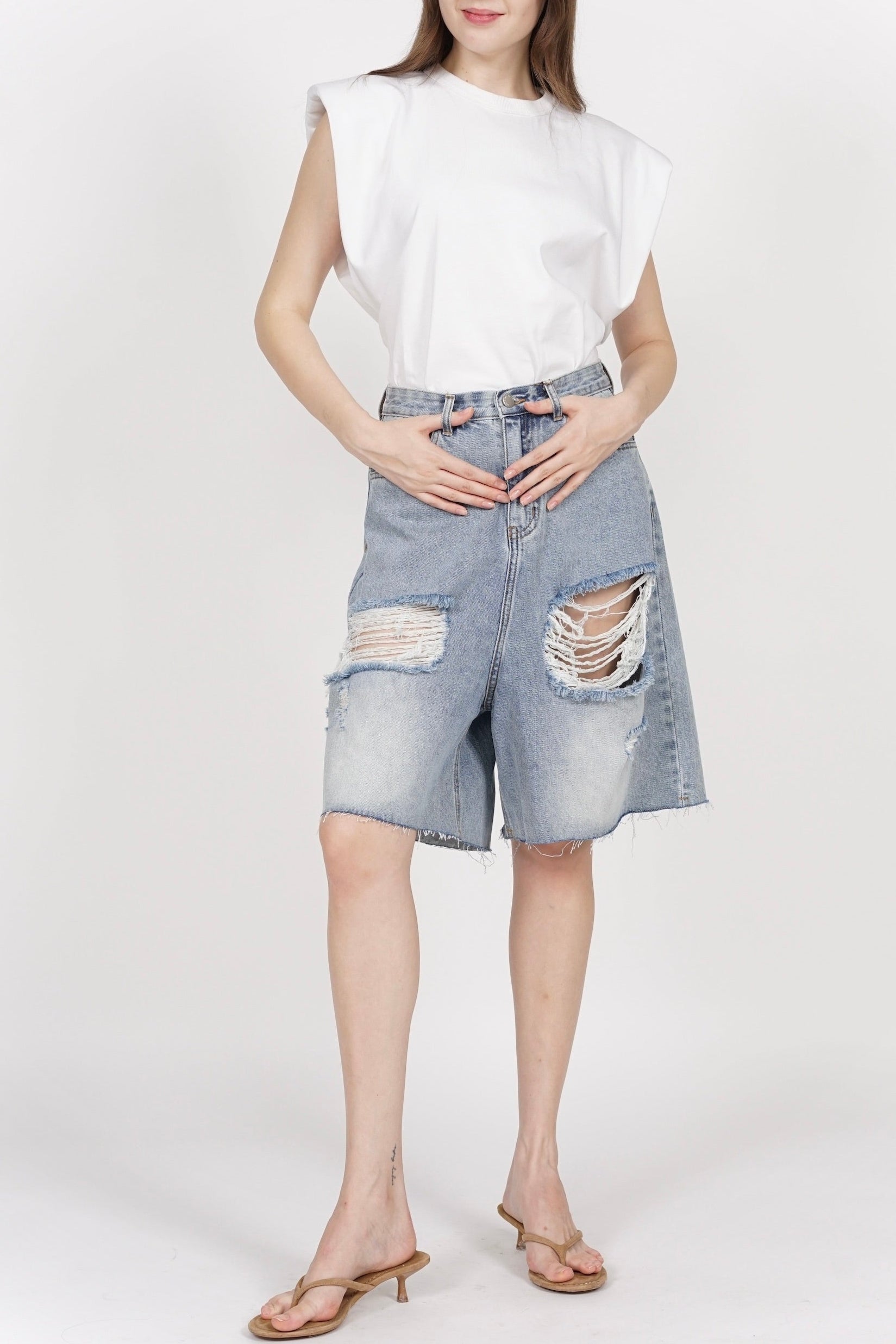 Distressed Bermuda Denim Jeans in Washed Blue