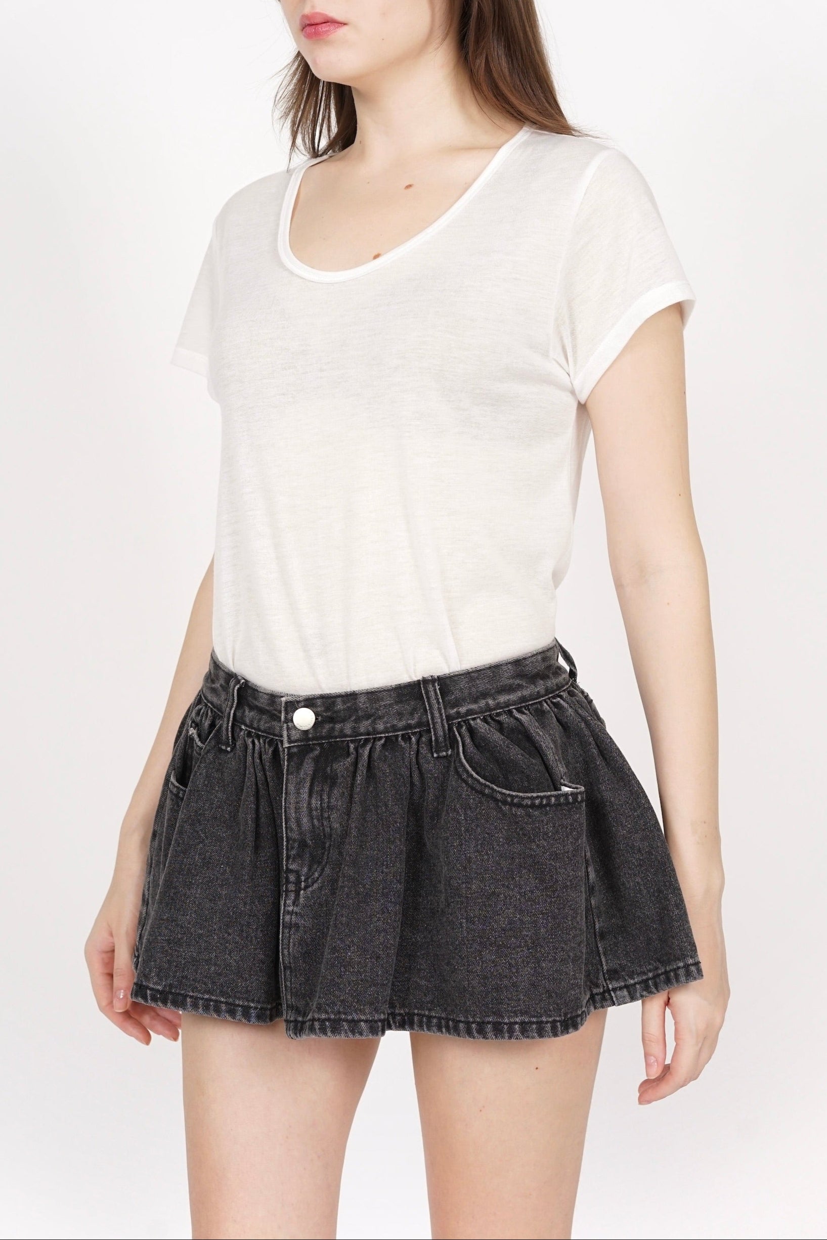 Low Rise Mini Denim Skirt in Grey
