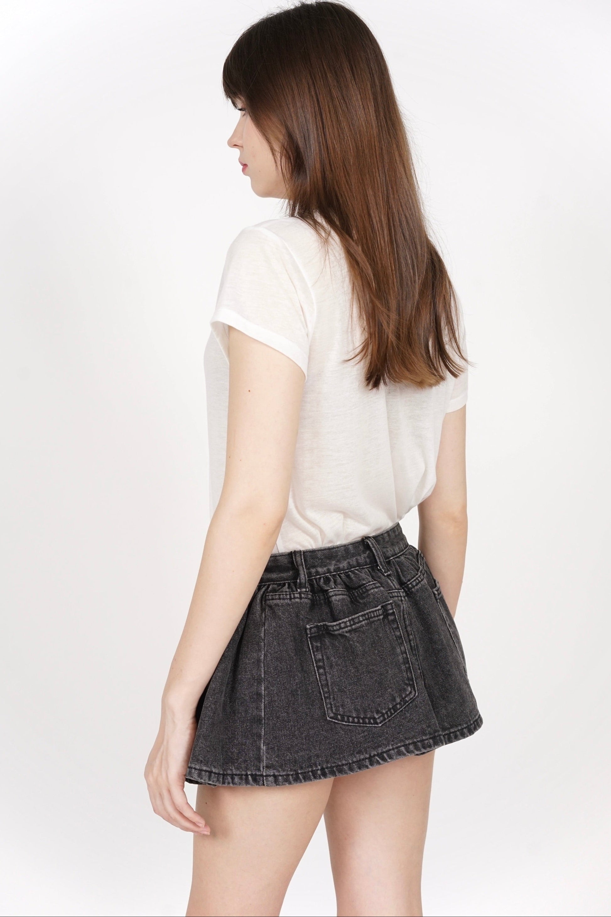 Low Rise Mini Denim Skirt in Grey