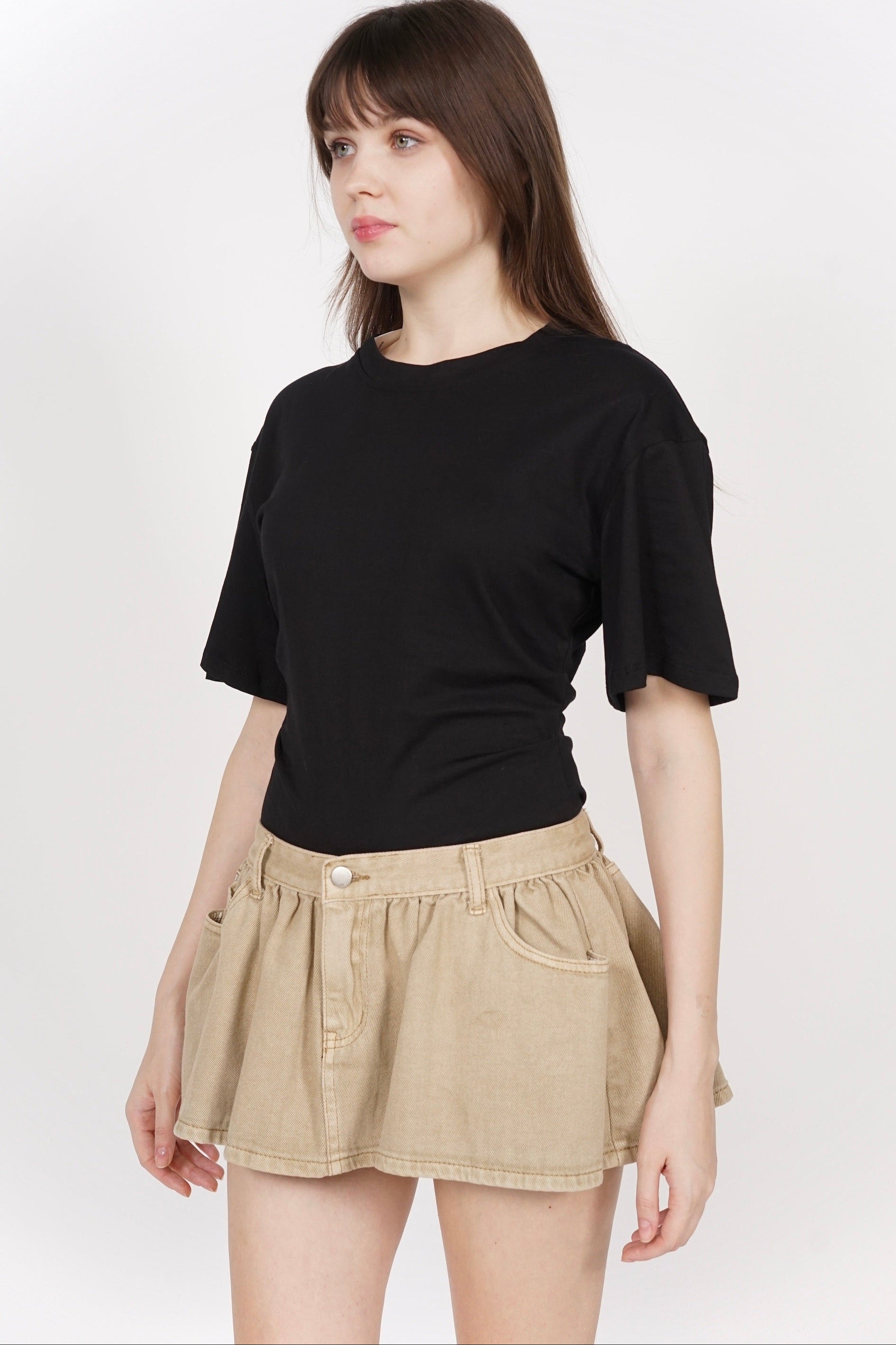 Low Rise Mini Denim Skirt in sand