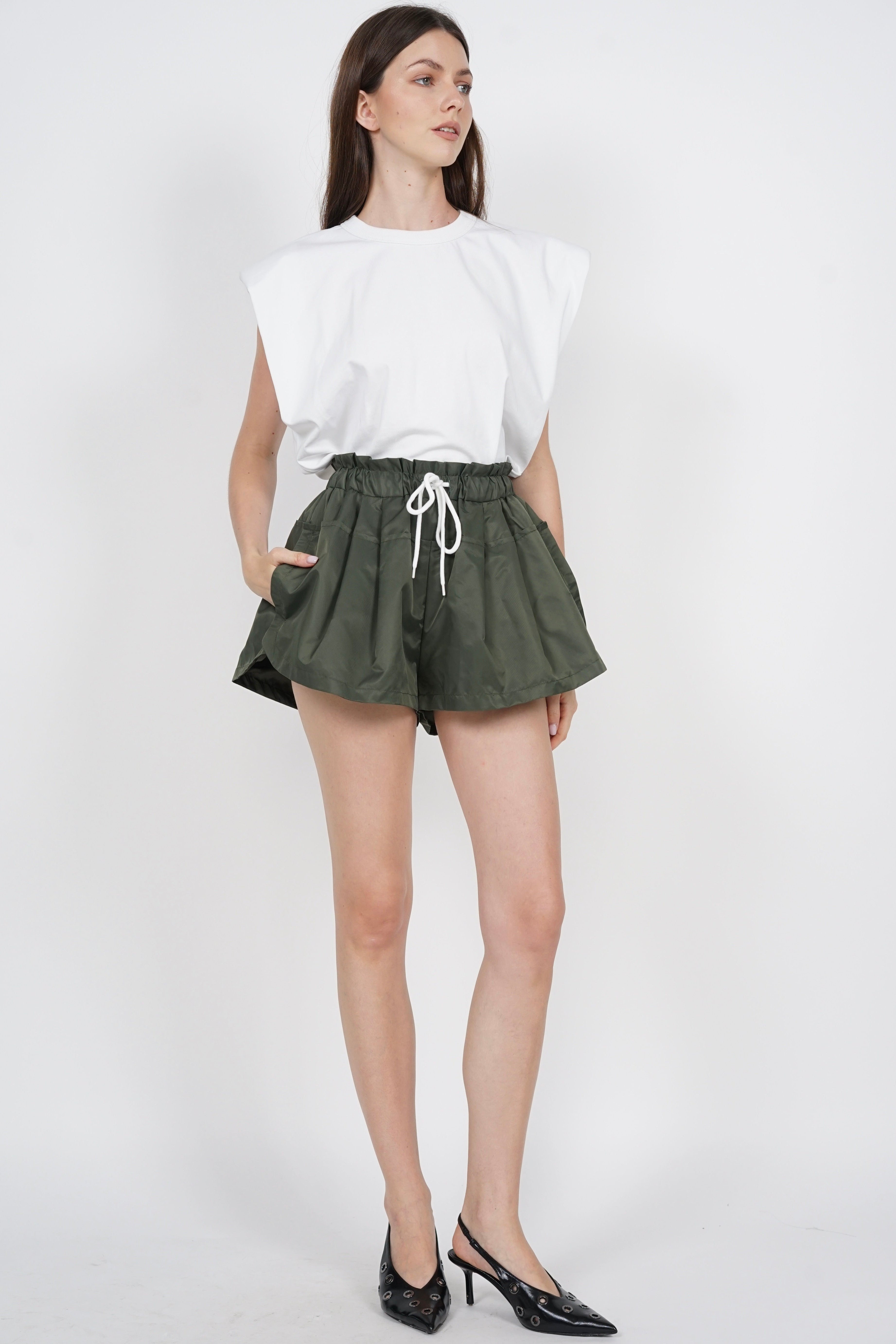 Drawstring Waist Shorts in Army Green