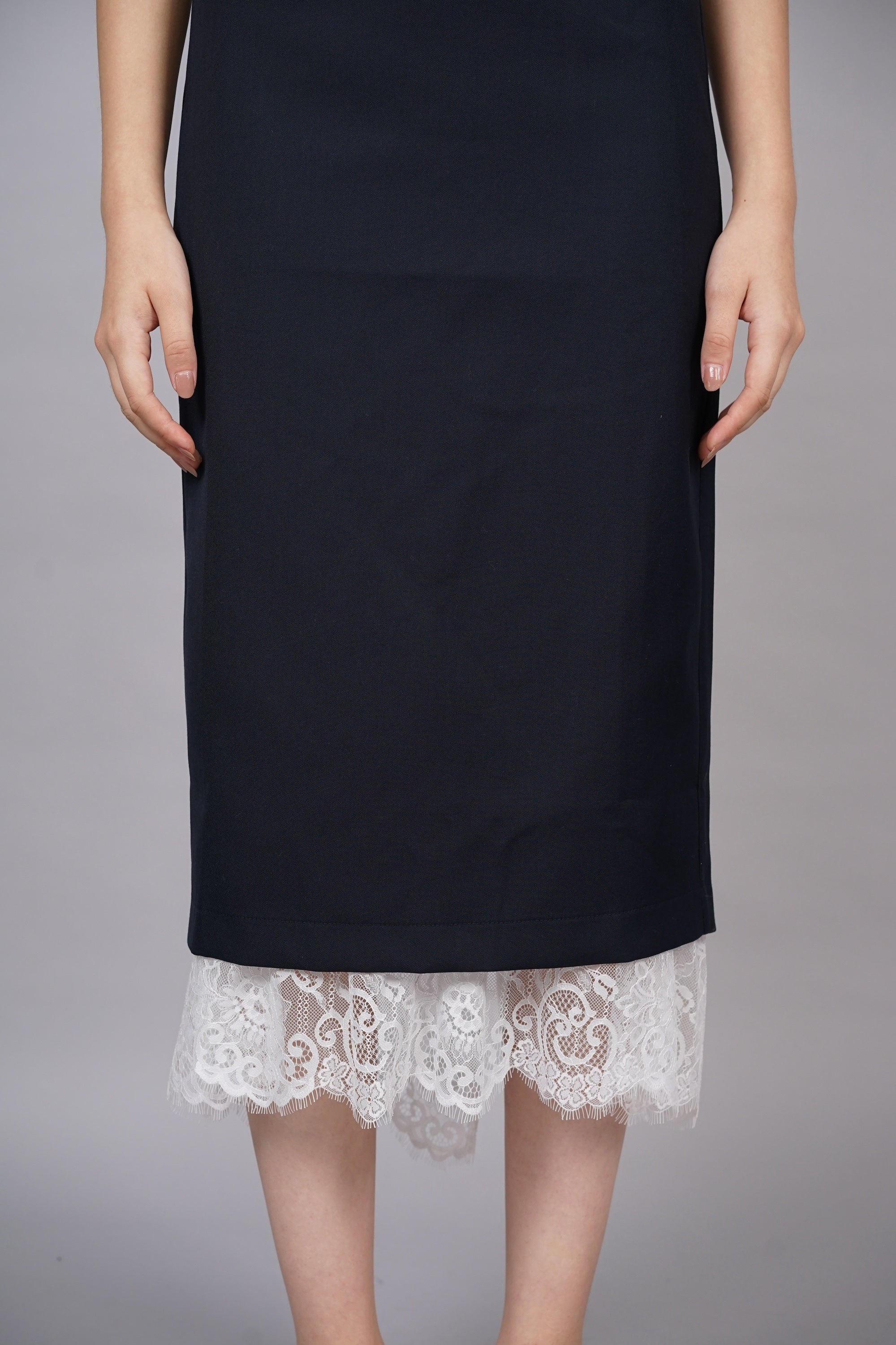 Dreamy Lace Skirt in Navy