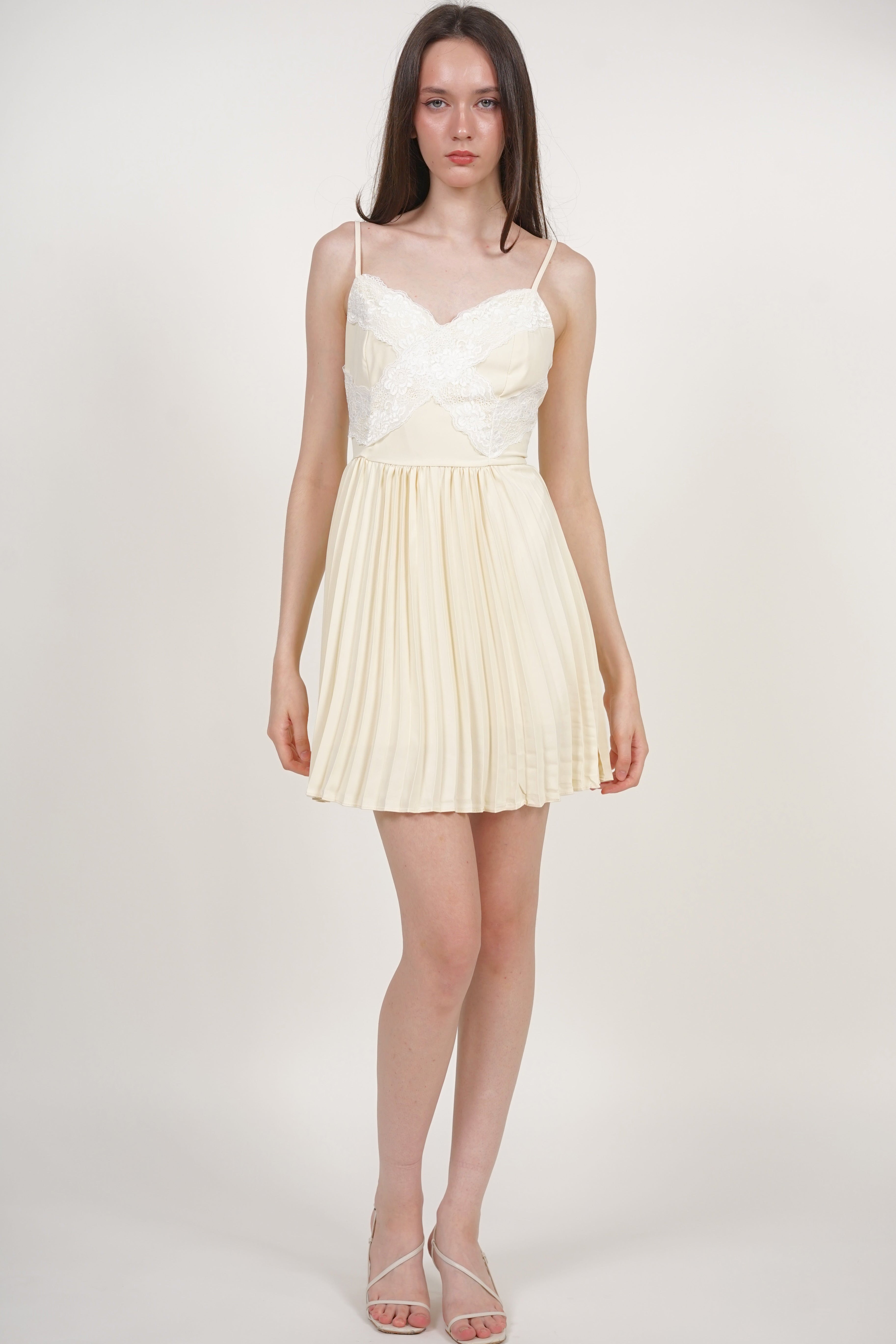 Cami Lace Pleated Romper in Buttercup