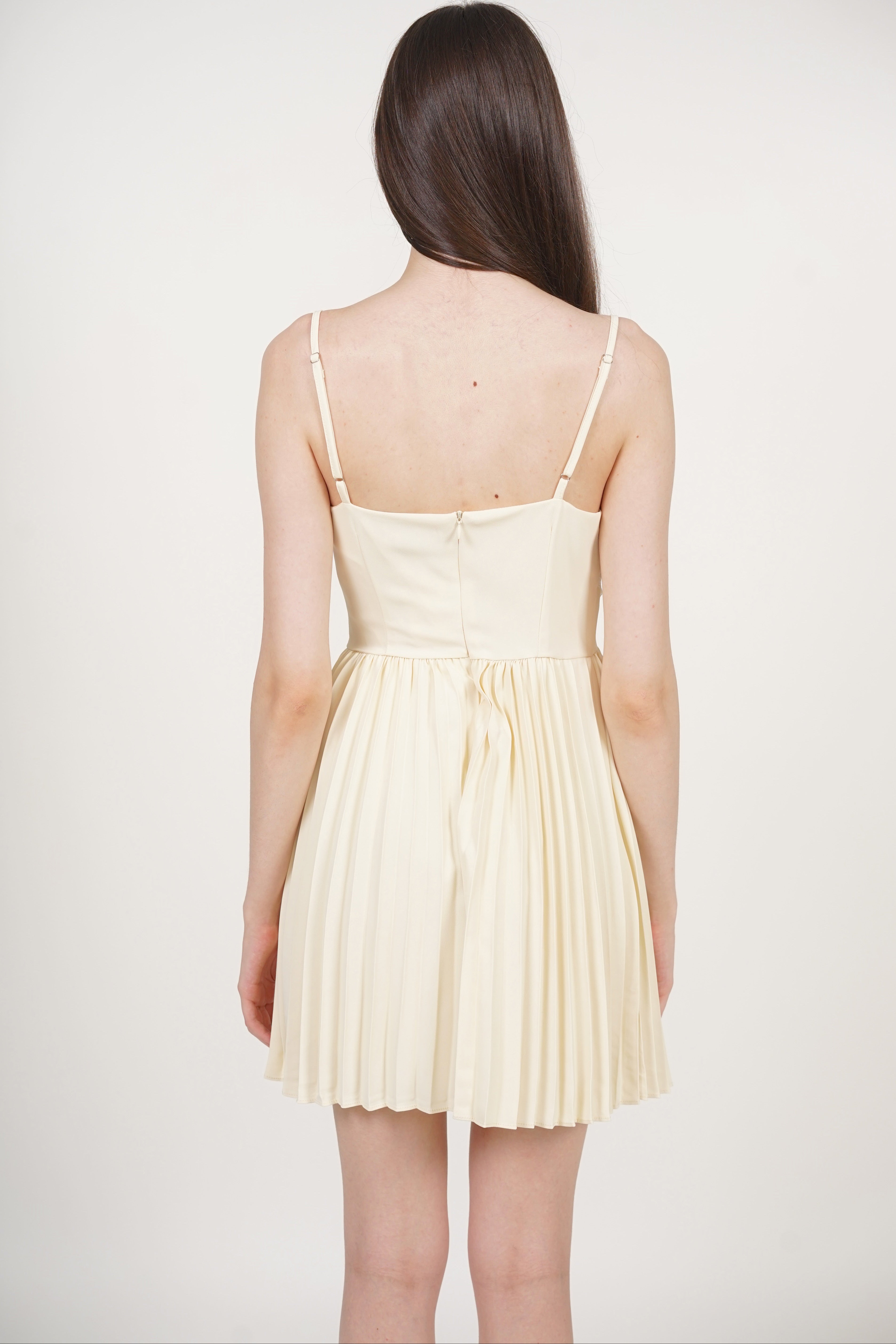 Cami Lace Pleated Romper in Buttercup