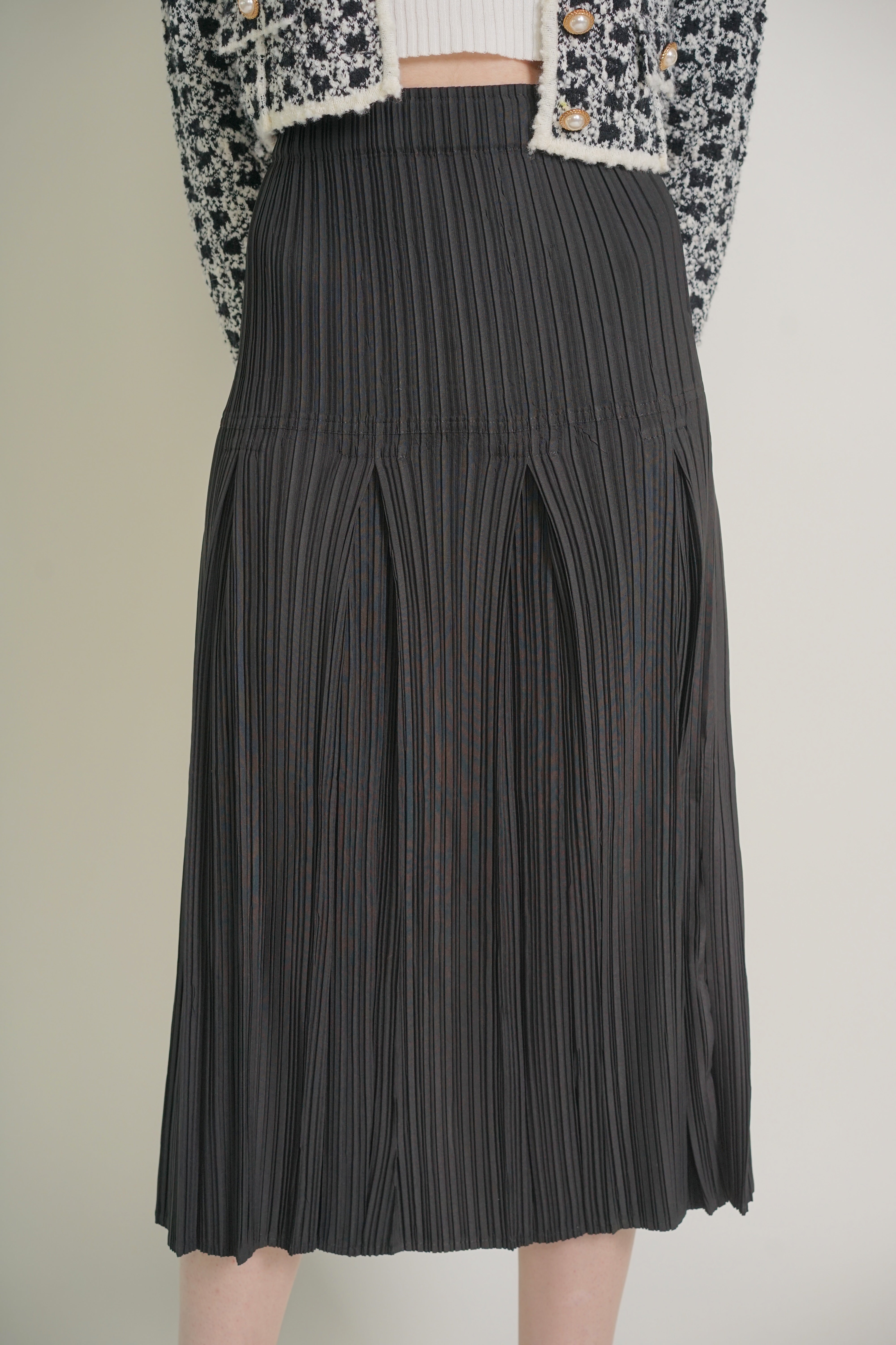 Godet Pleated Skirt in Black
