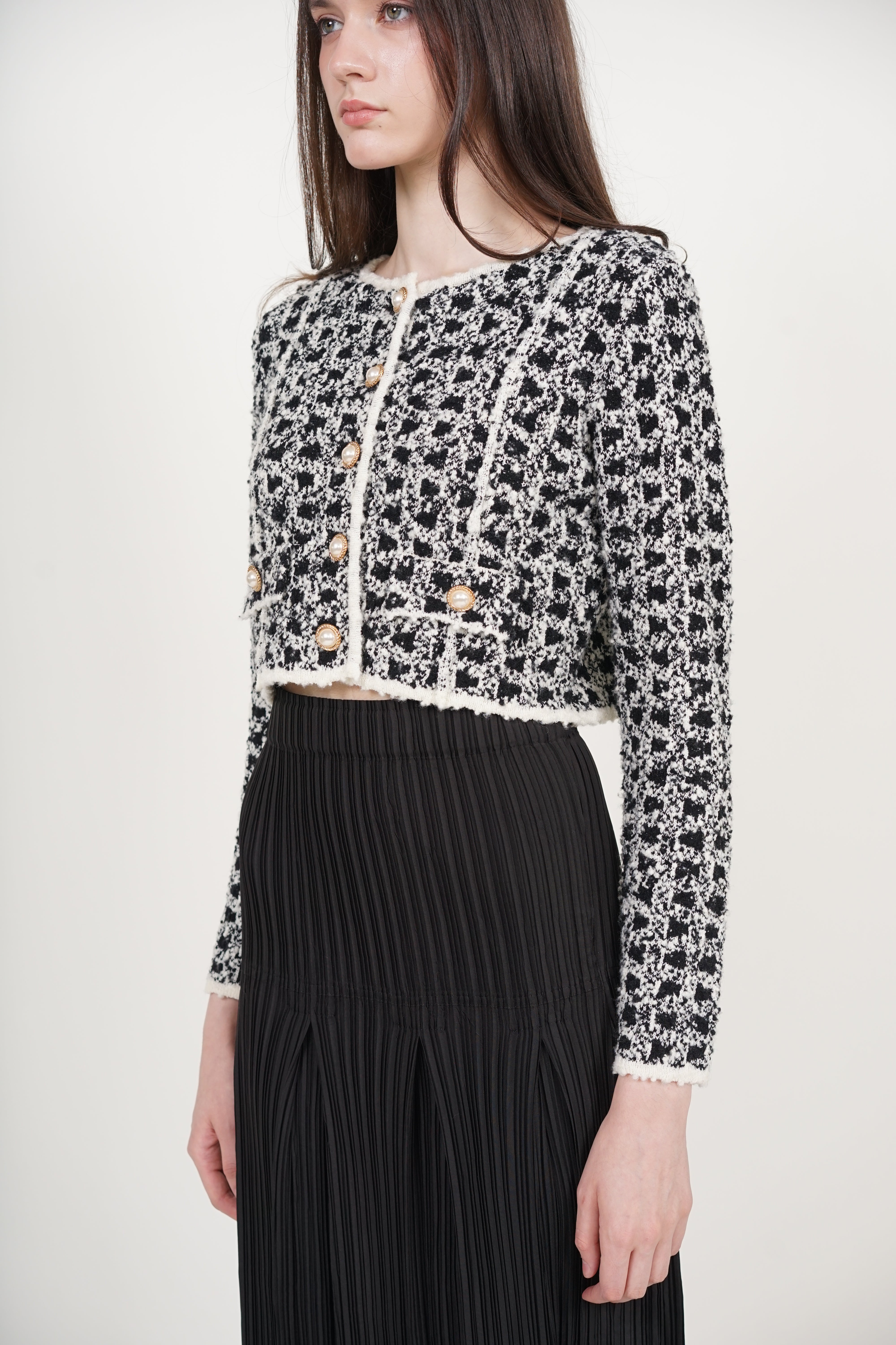 Pearl Button Knit Jacket in Black White