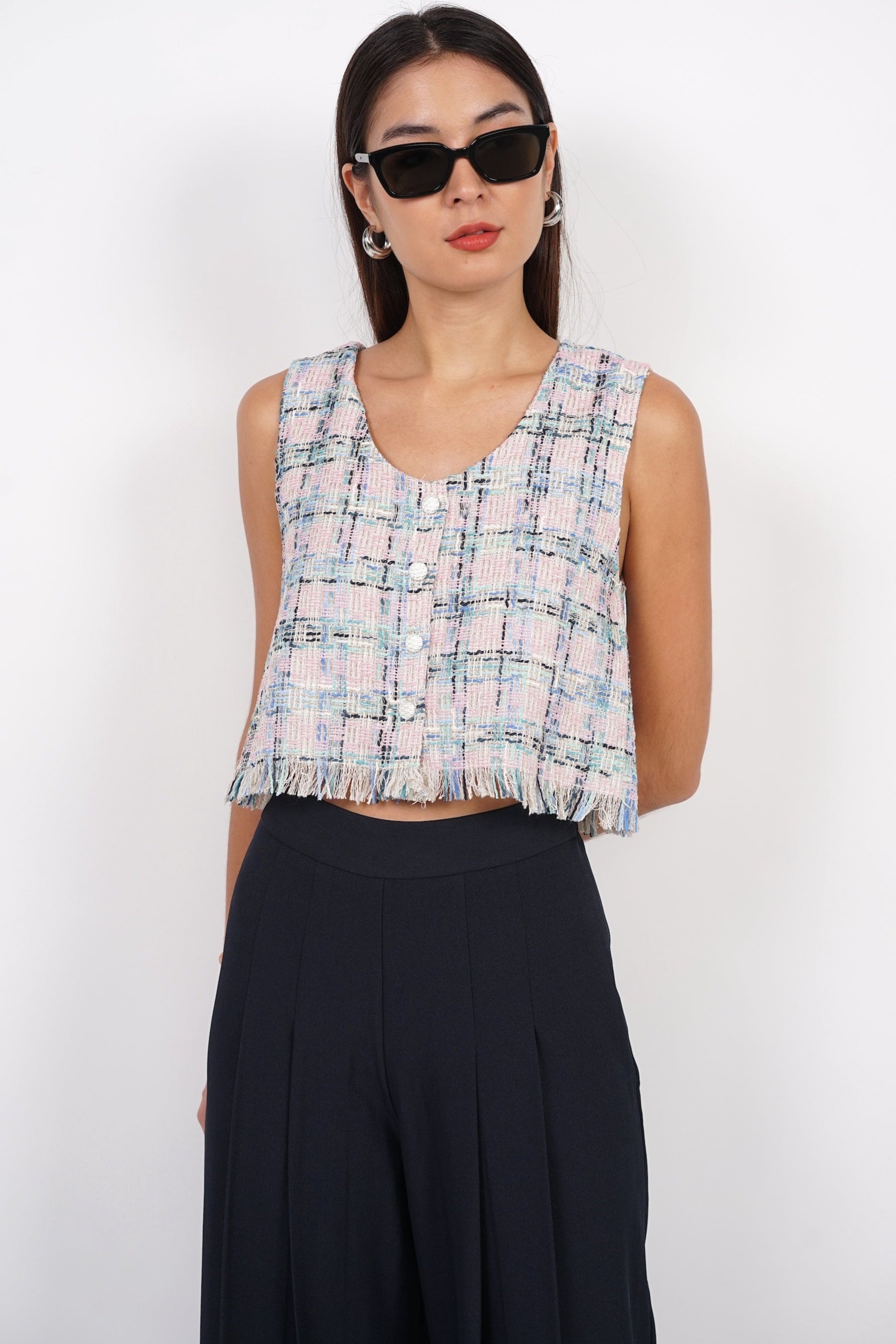 Sleeveless Tweed Fray Hem Top in Pink