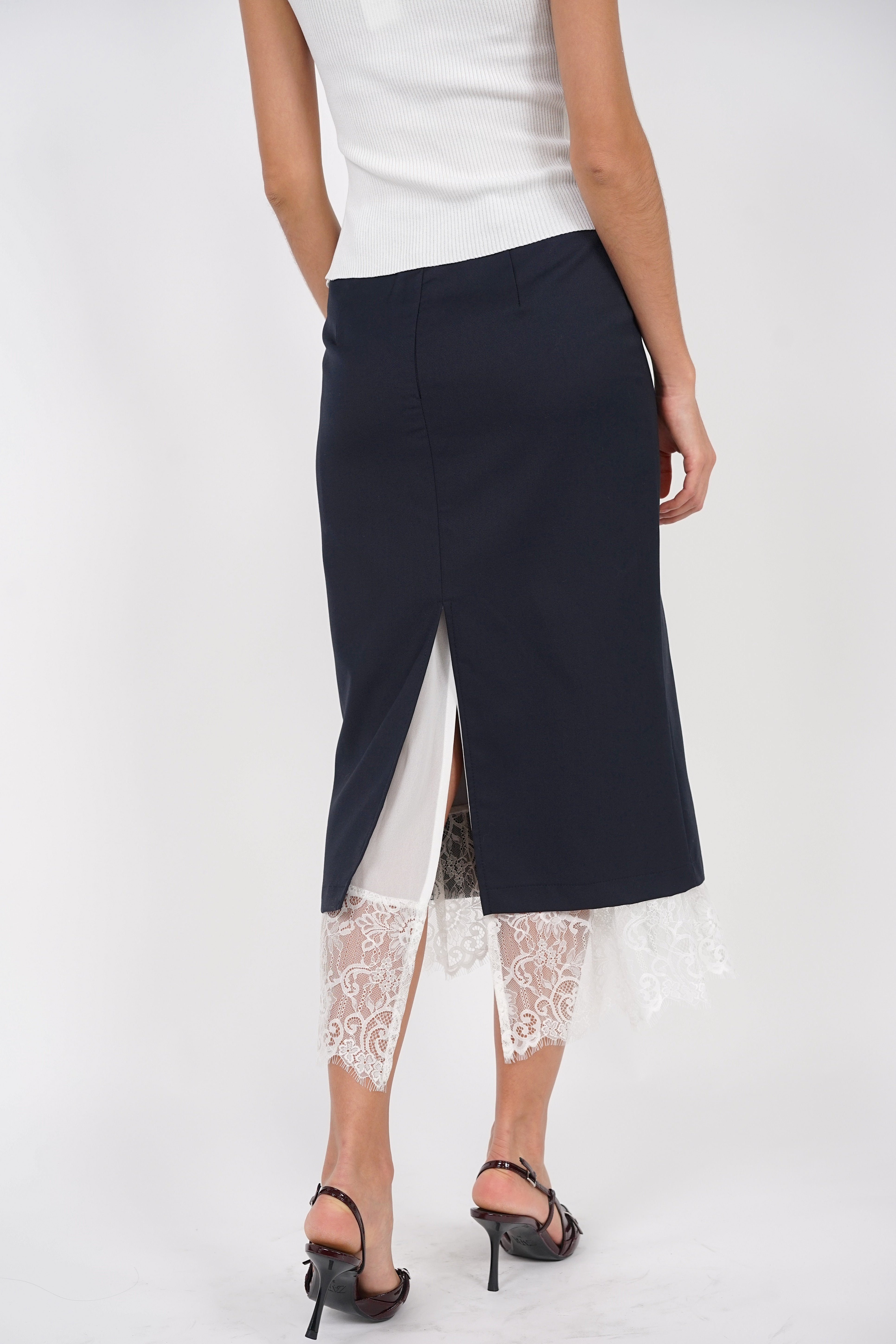 Dreamy Lace Skirt in Navy