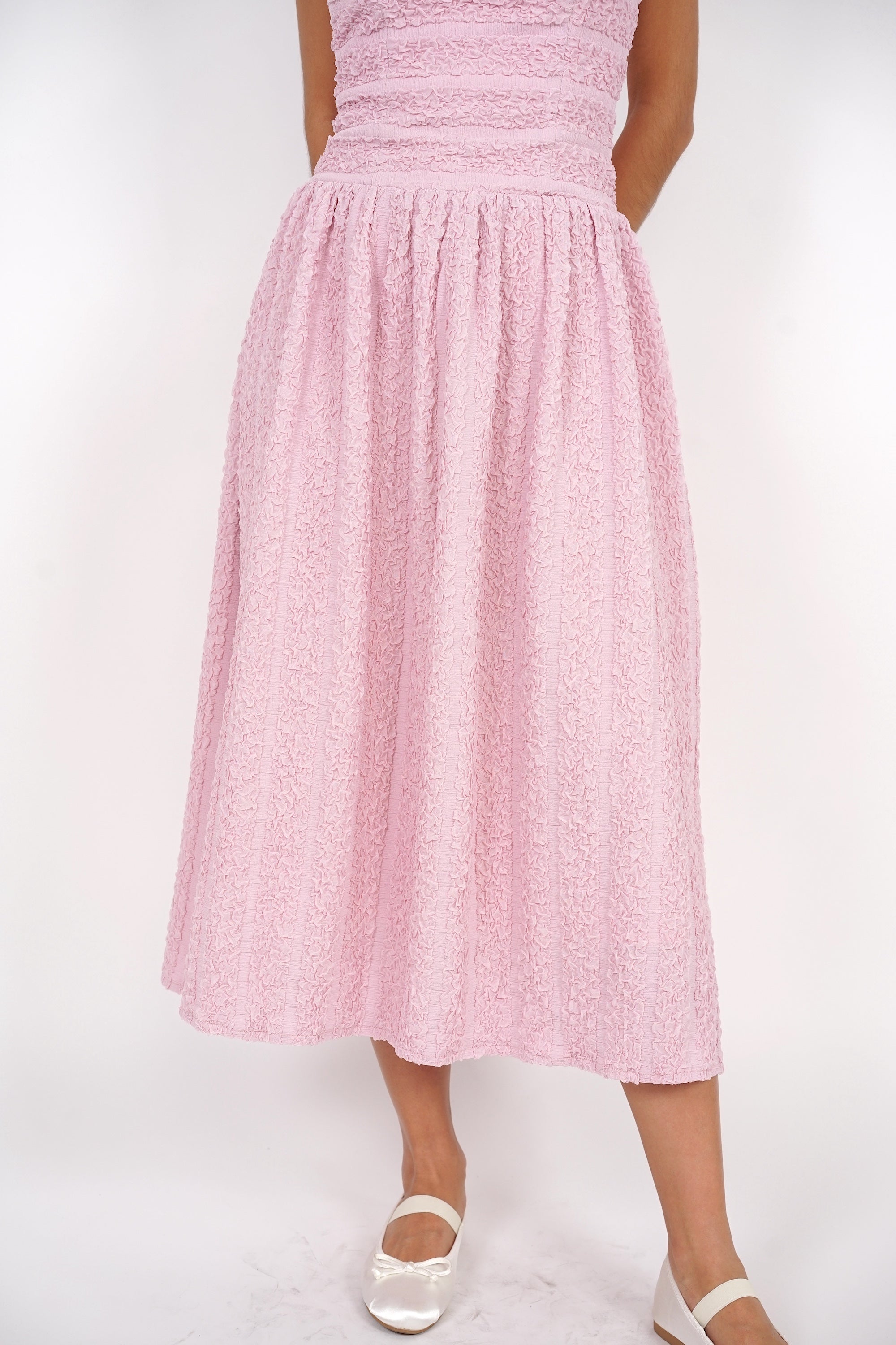 Textured Gathered Midi Dress in Pink