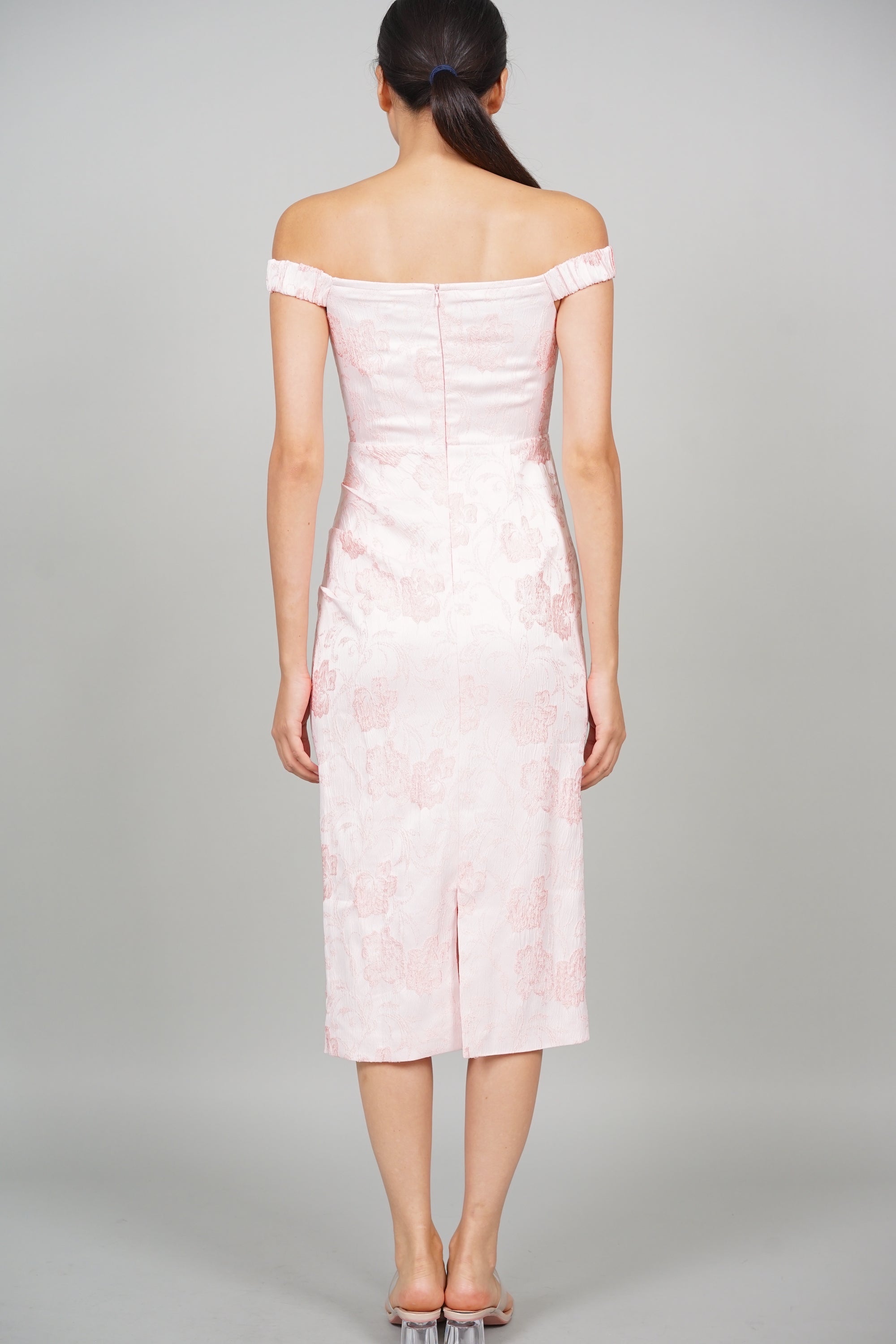 Ray Off-Shoulder Midi Dress in Light Pink Floral