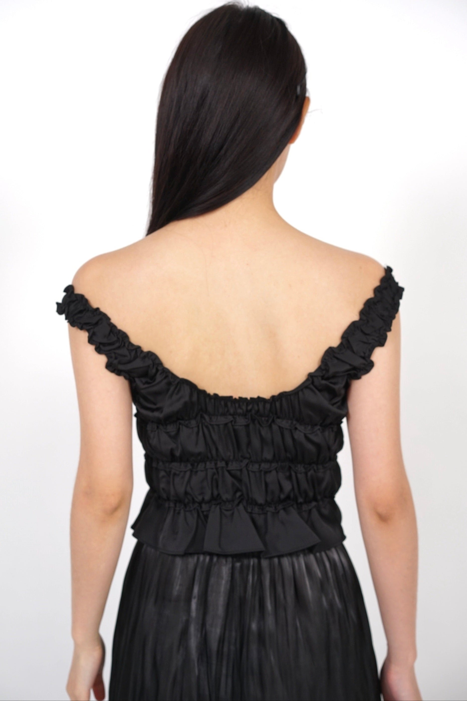 Gathered Ribbon Ruffle Top in Black