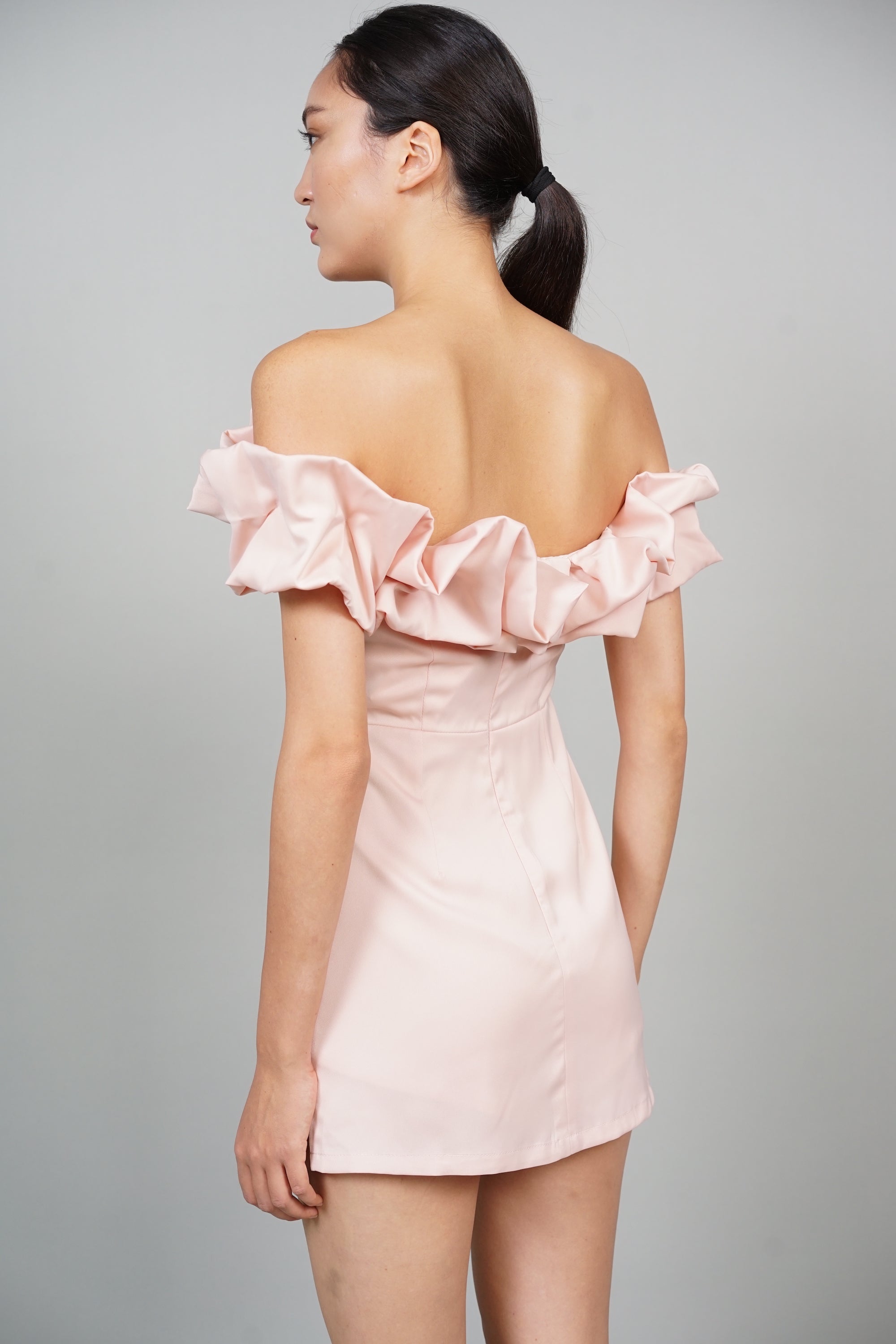 Nalla Ruffled Puffy Romper in Pink
