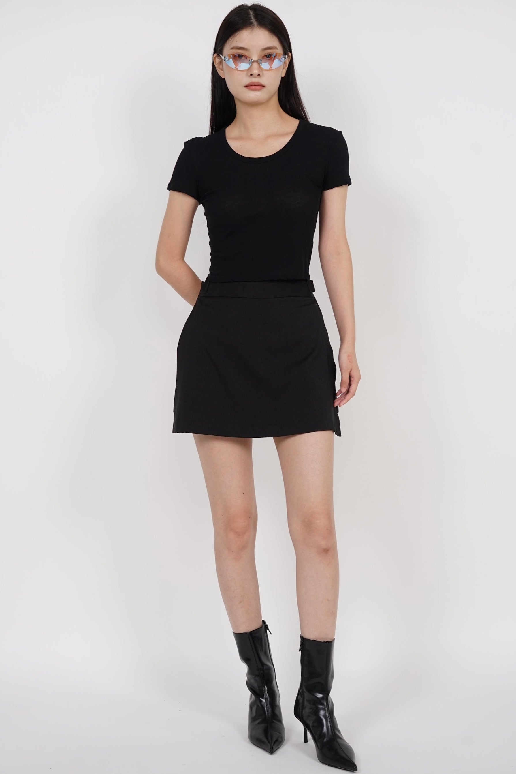 Loe Loe Skorts in Black