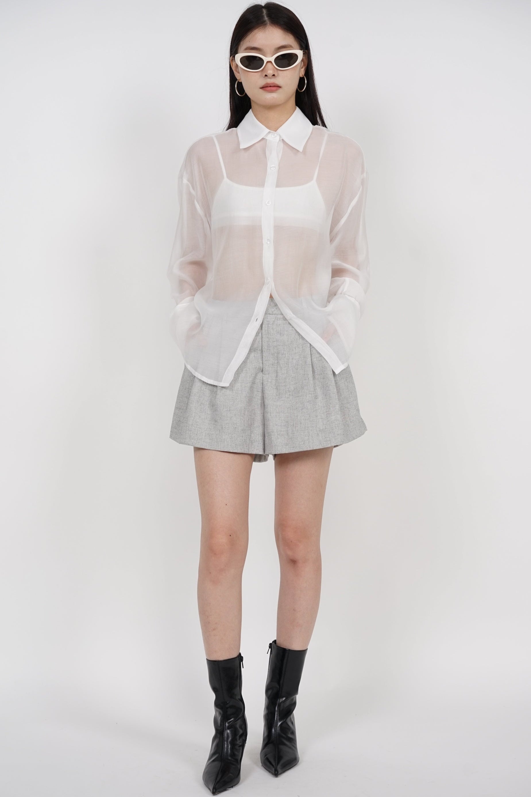 Flared Pleated Shorts in Oat