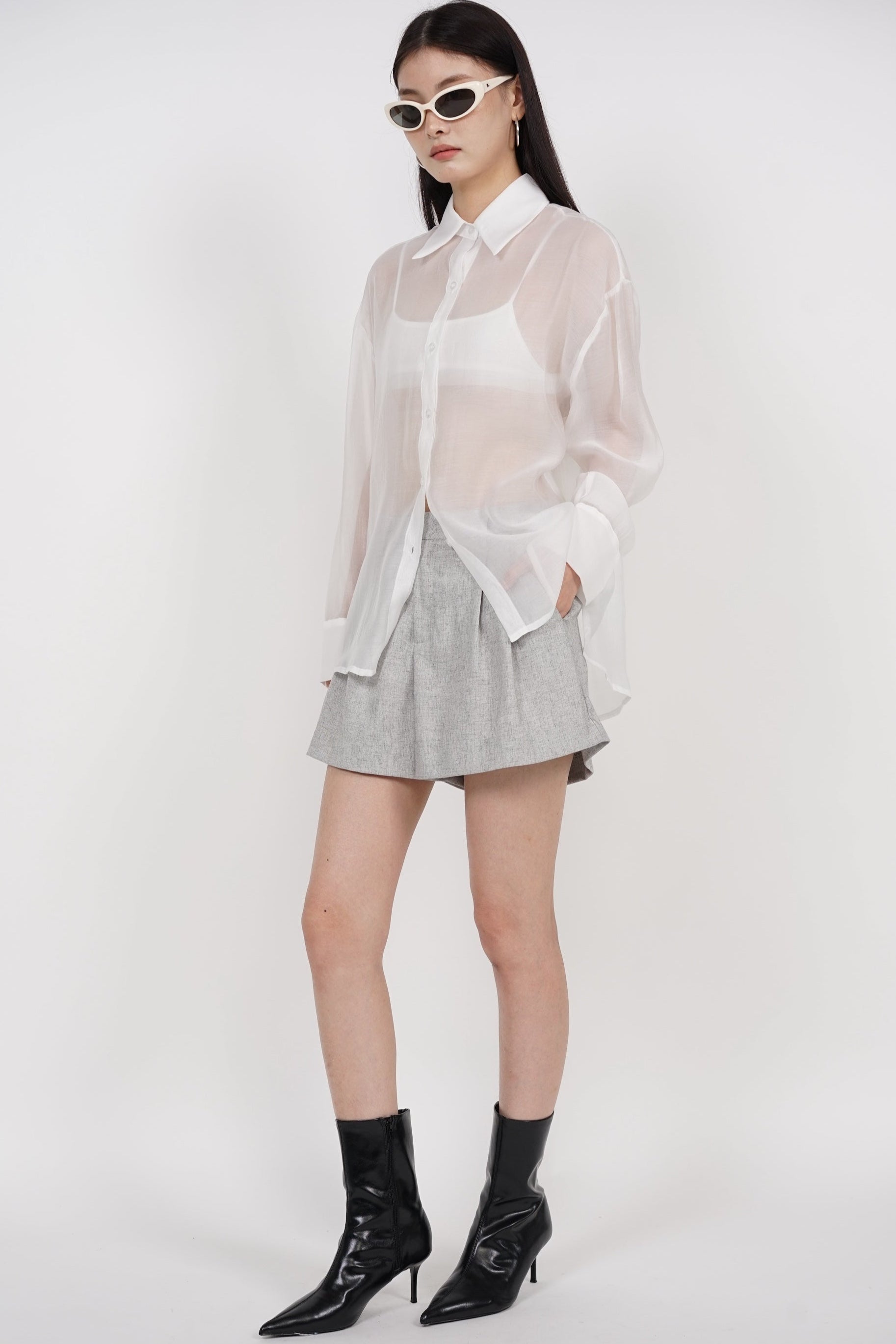 Flared Pleated Shorts in Oat