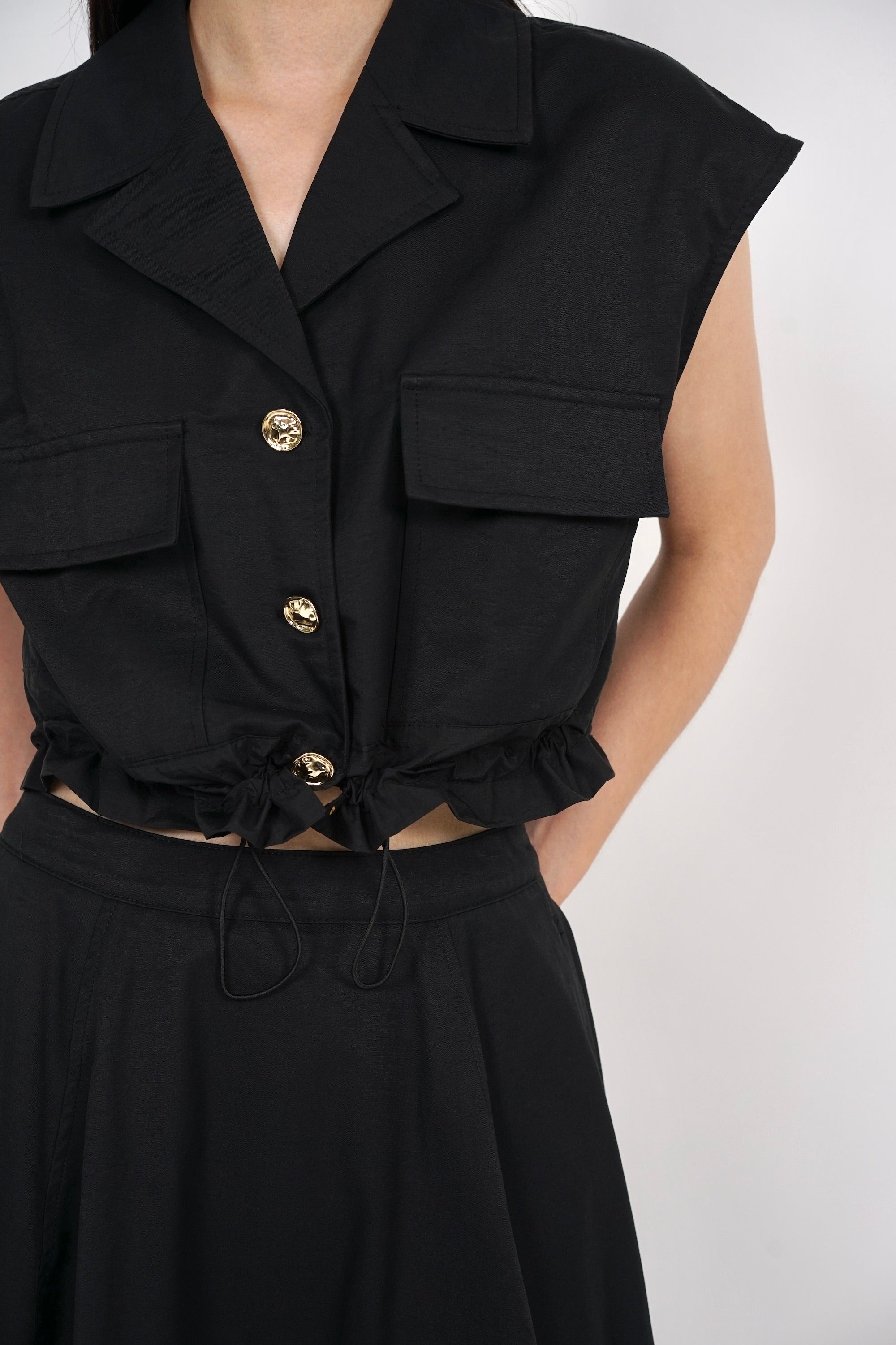Cap Sleeve Cargo Top in Black