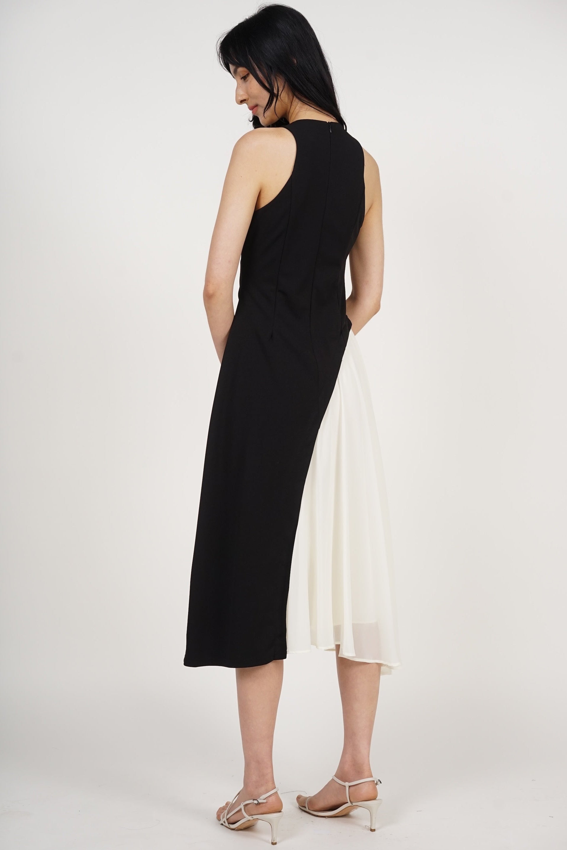Asymmetrical Ruched Dress in Black White