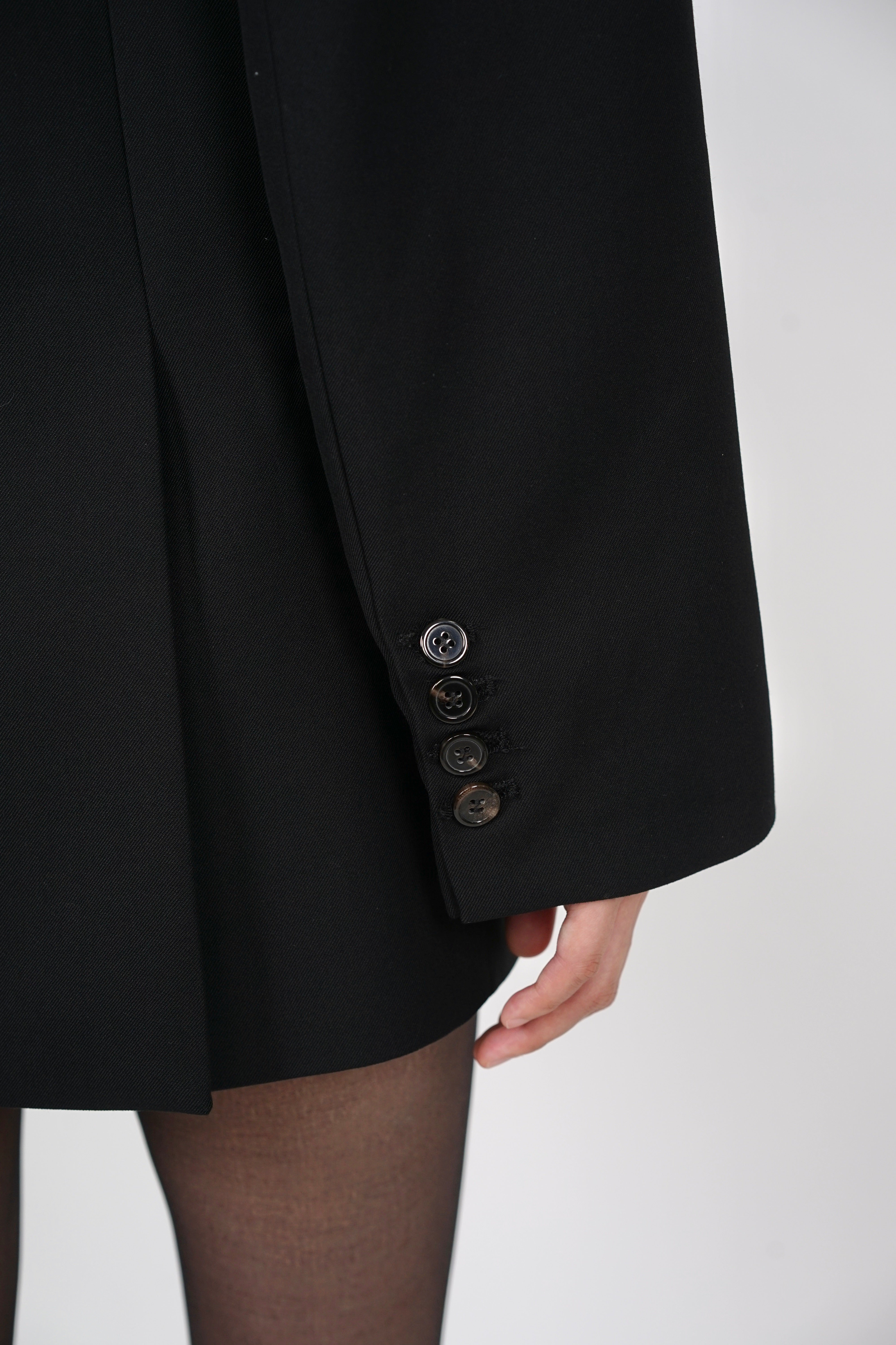 Oversized Peak Lapel Blazer in Black