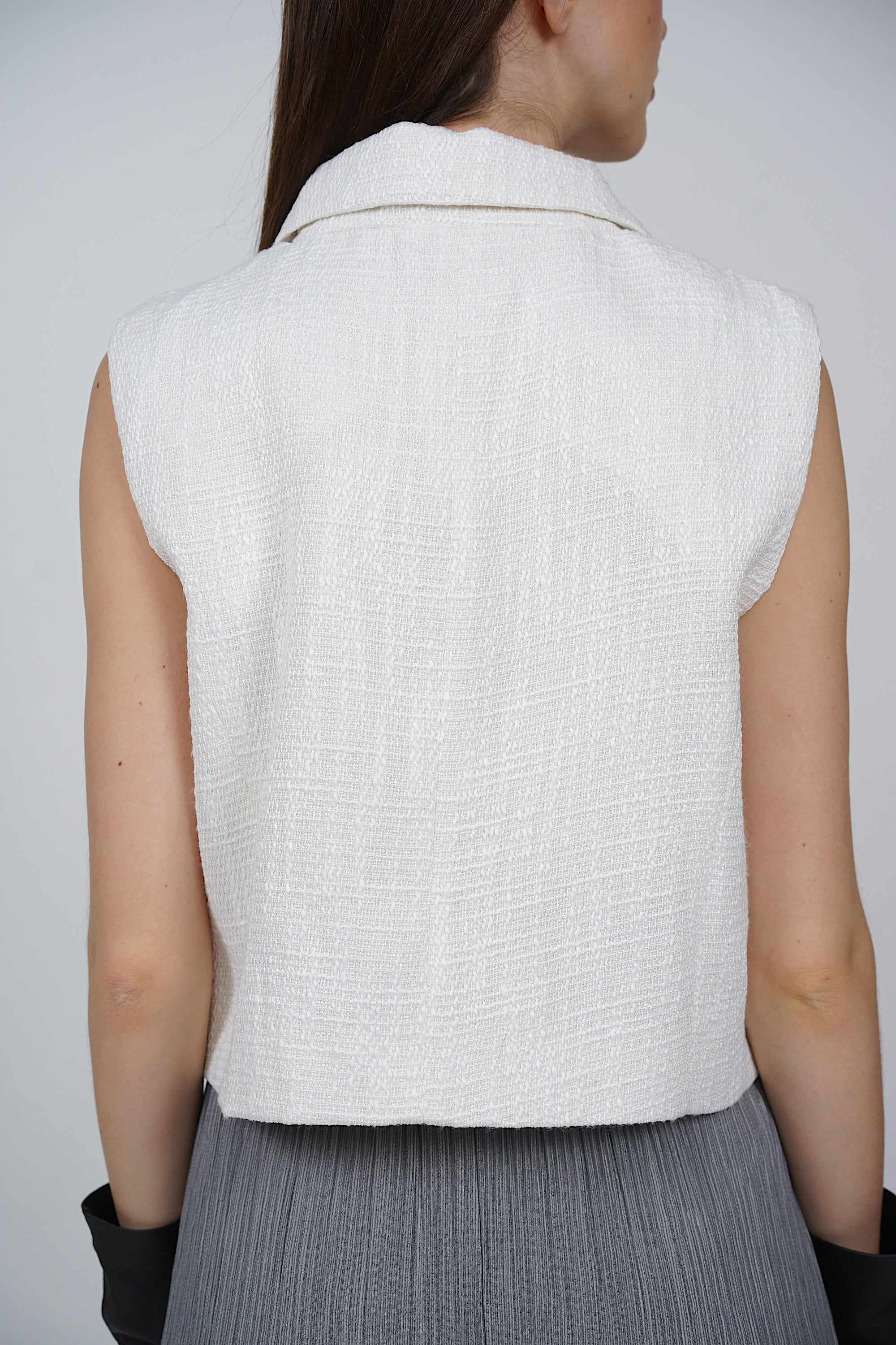 Buttoned Tweed Vest in White