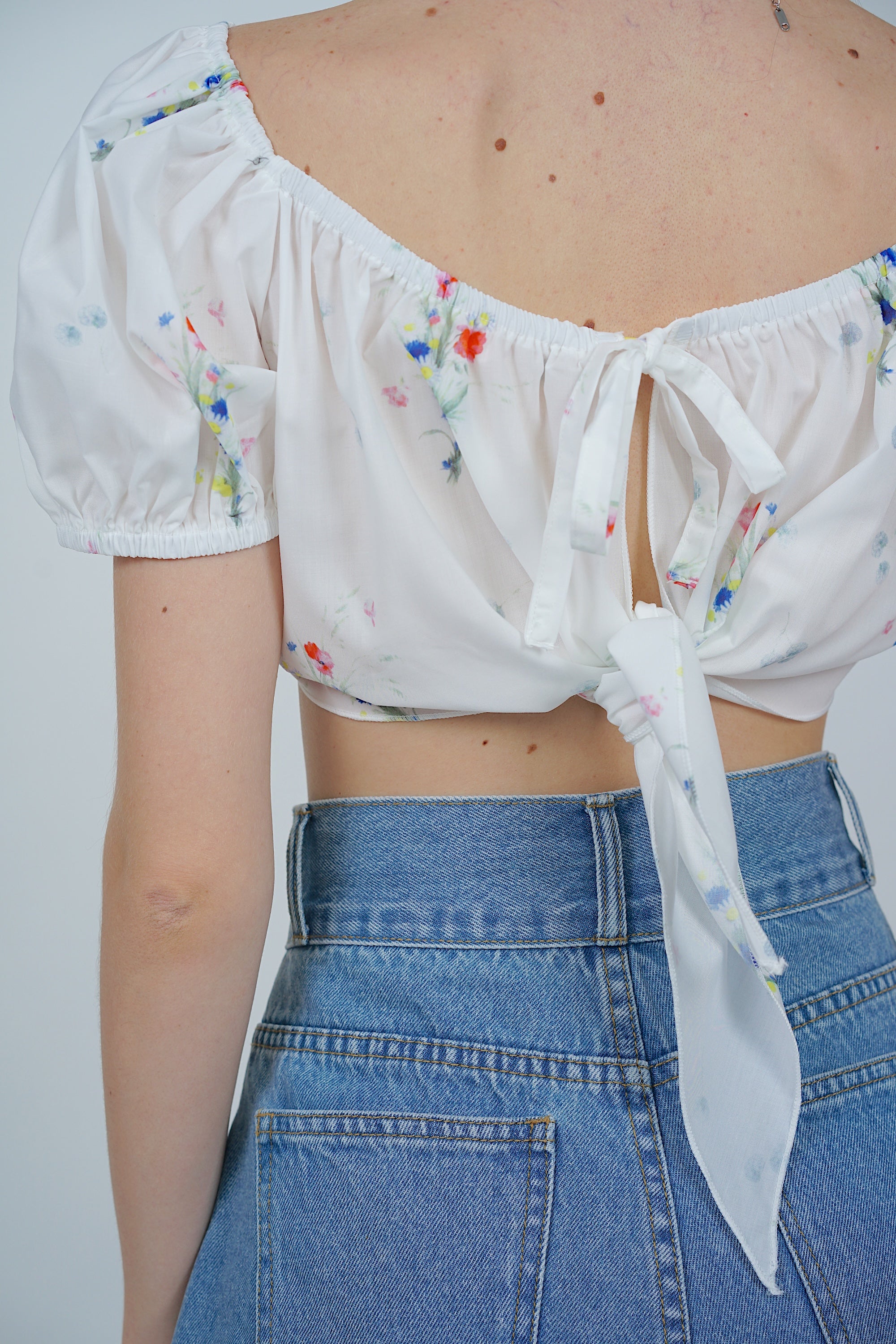 Reversible Crop Top in White Floral