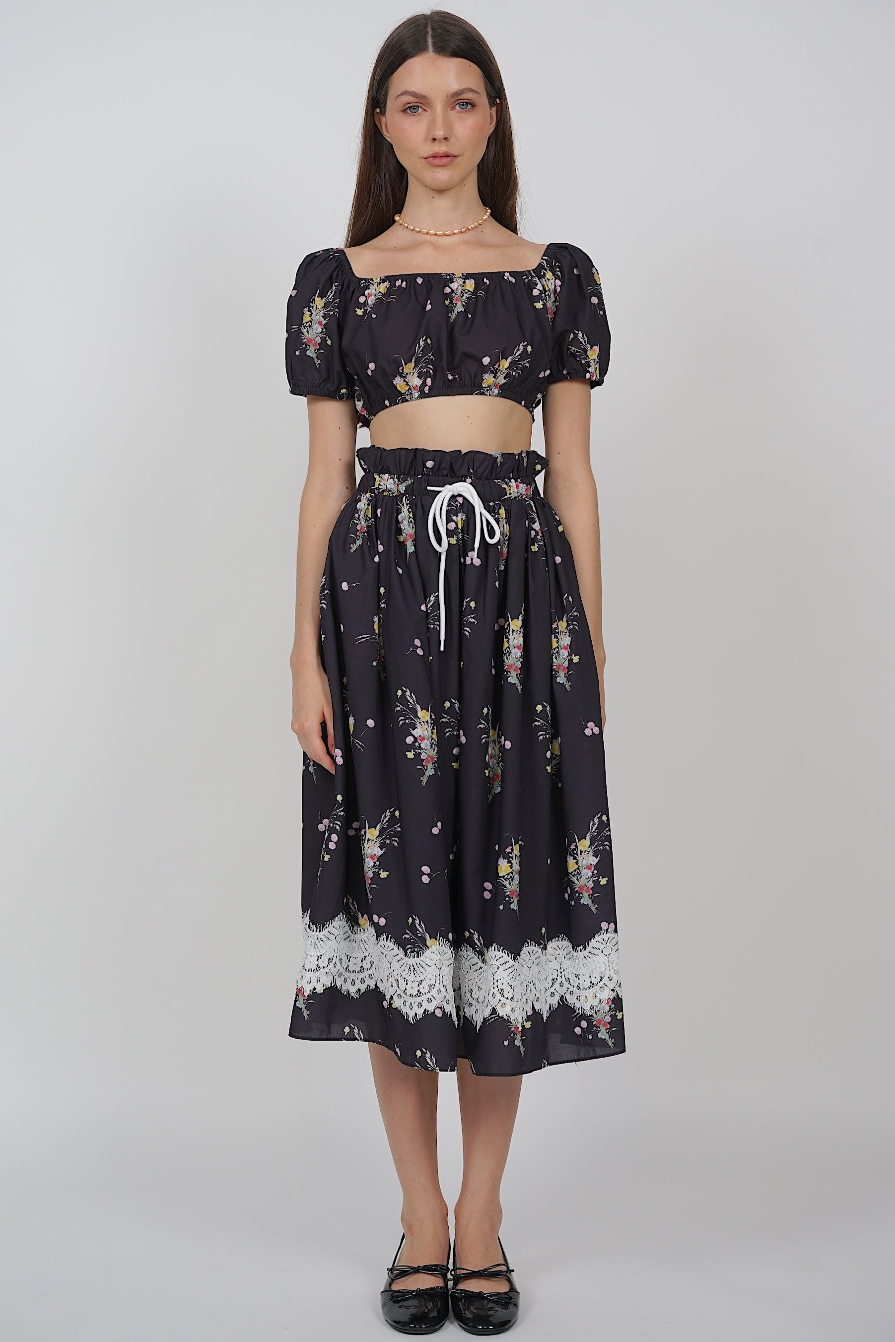 Gathered Elastic Waist Skirt in Black Floral