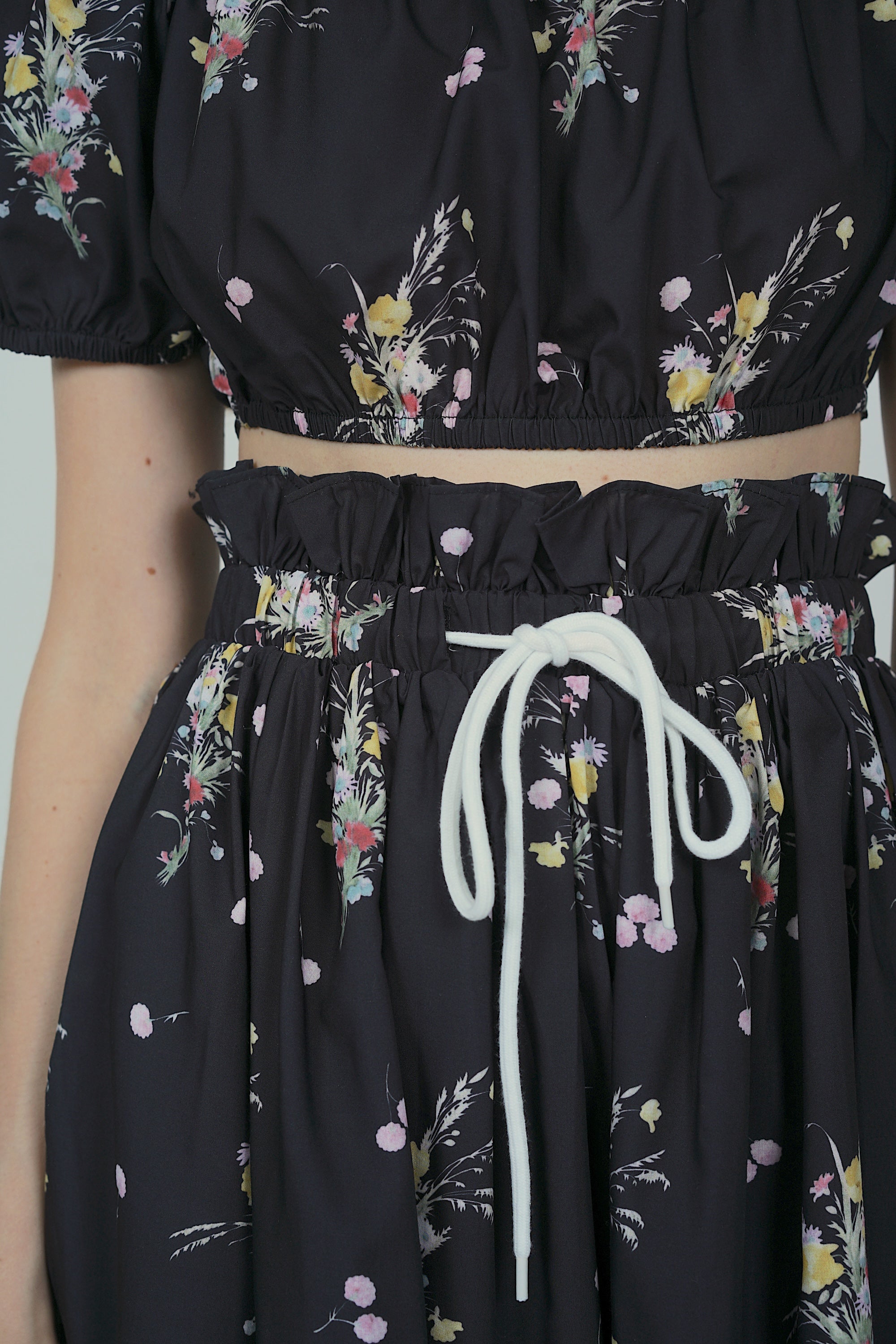Gathered Elastic Waist Skirt in Black Floral