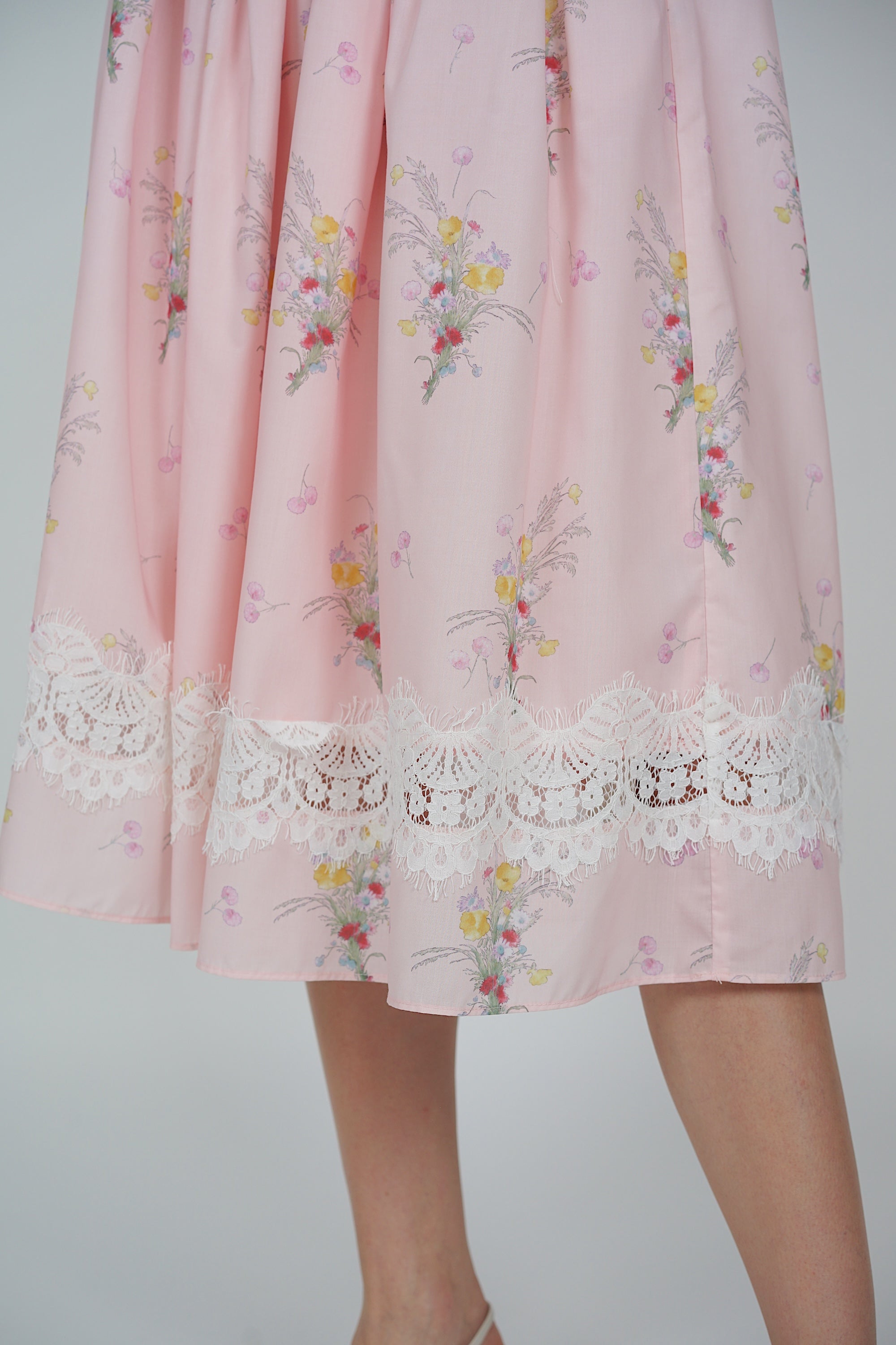 Gathered Elastic Waist Skirt in Pink Floral