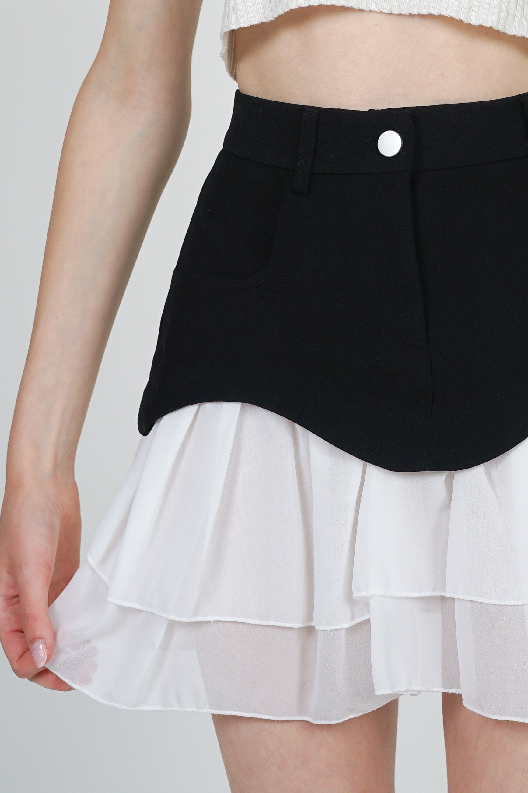 Flared Tiered Ruffle Skirt in Black