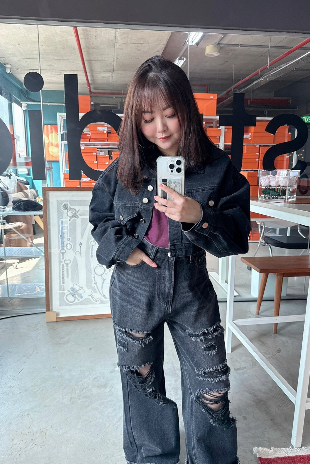 Relaxed Cropped Denim Jacket in Black
