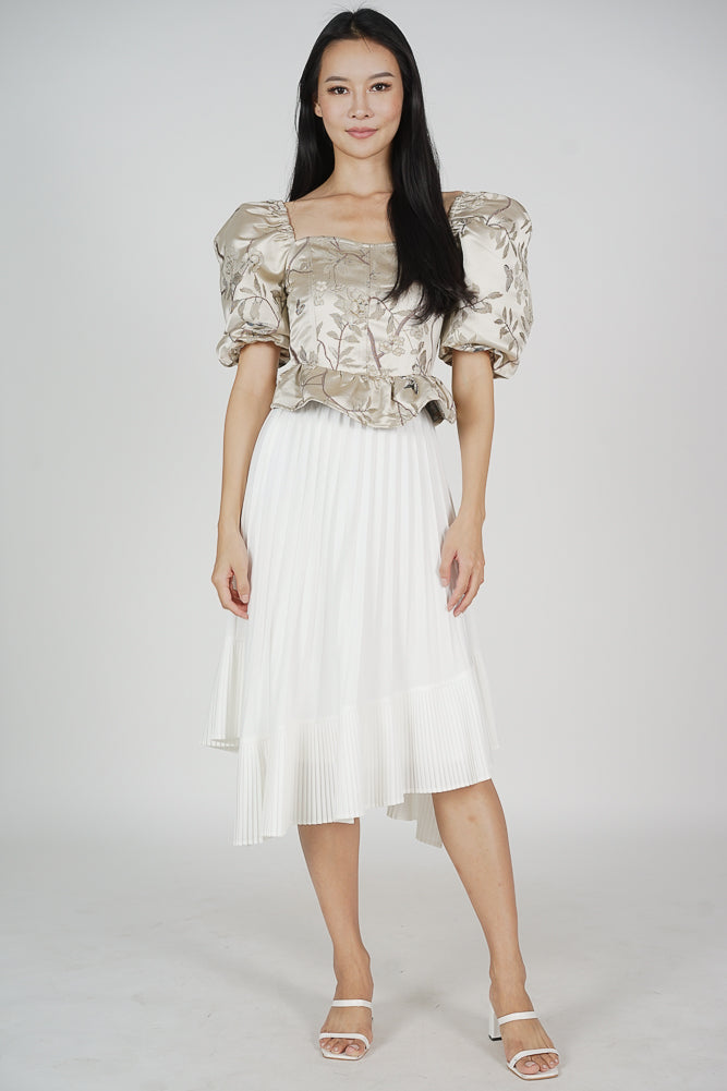Yoshio Puffy Top in Cream Gold