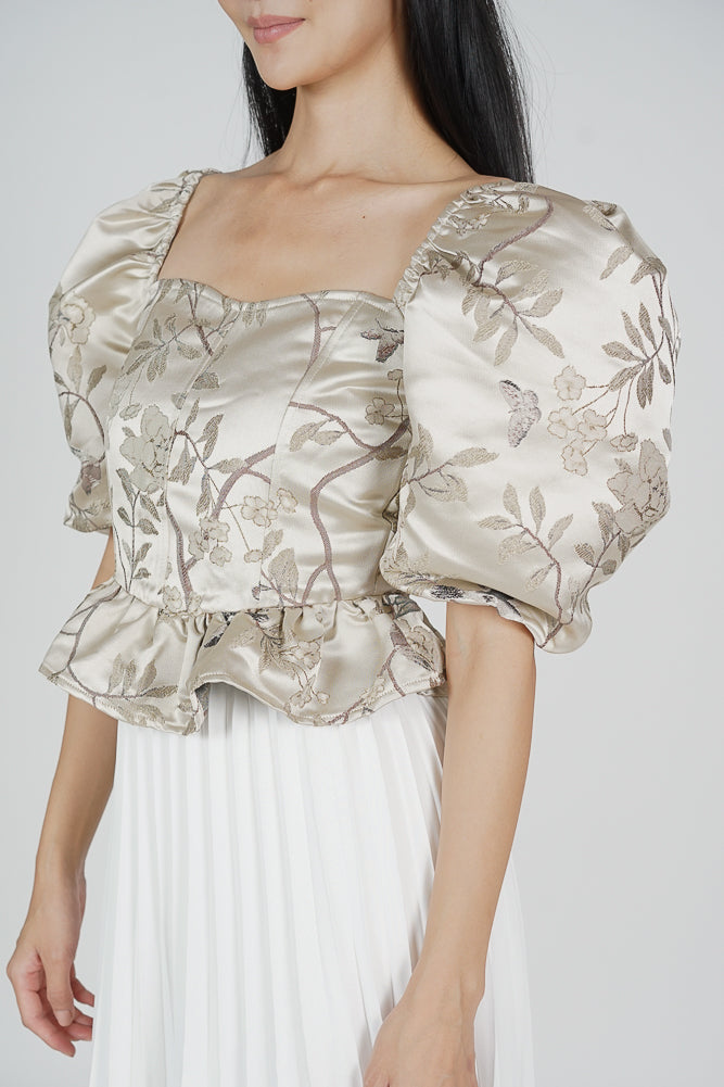 Yoshio Puffy Top in Cream Gold