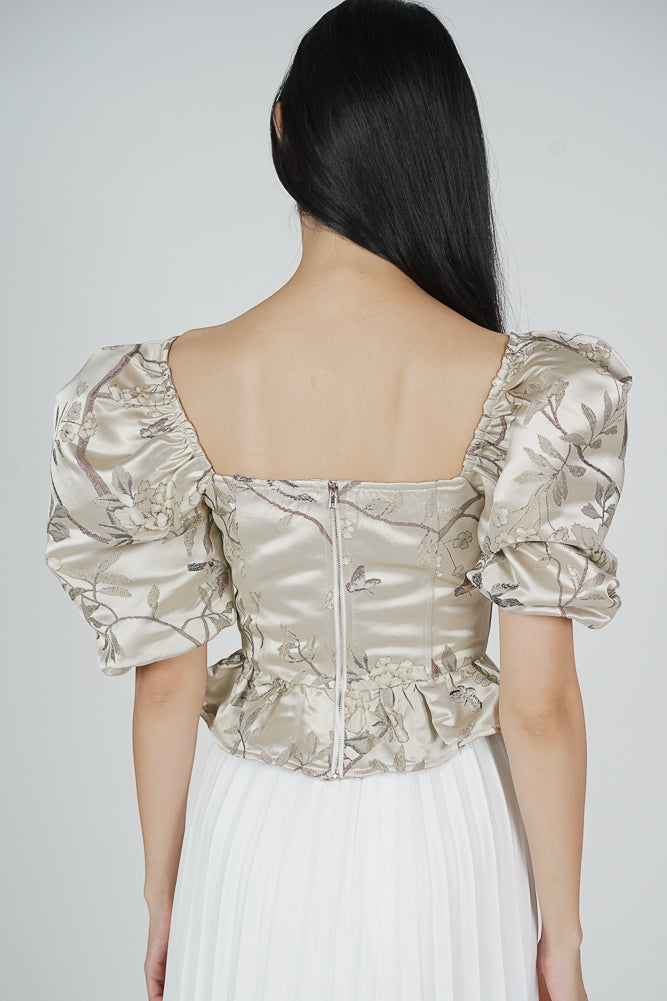 Yoshio Puffy Top in Cream Gold