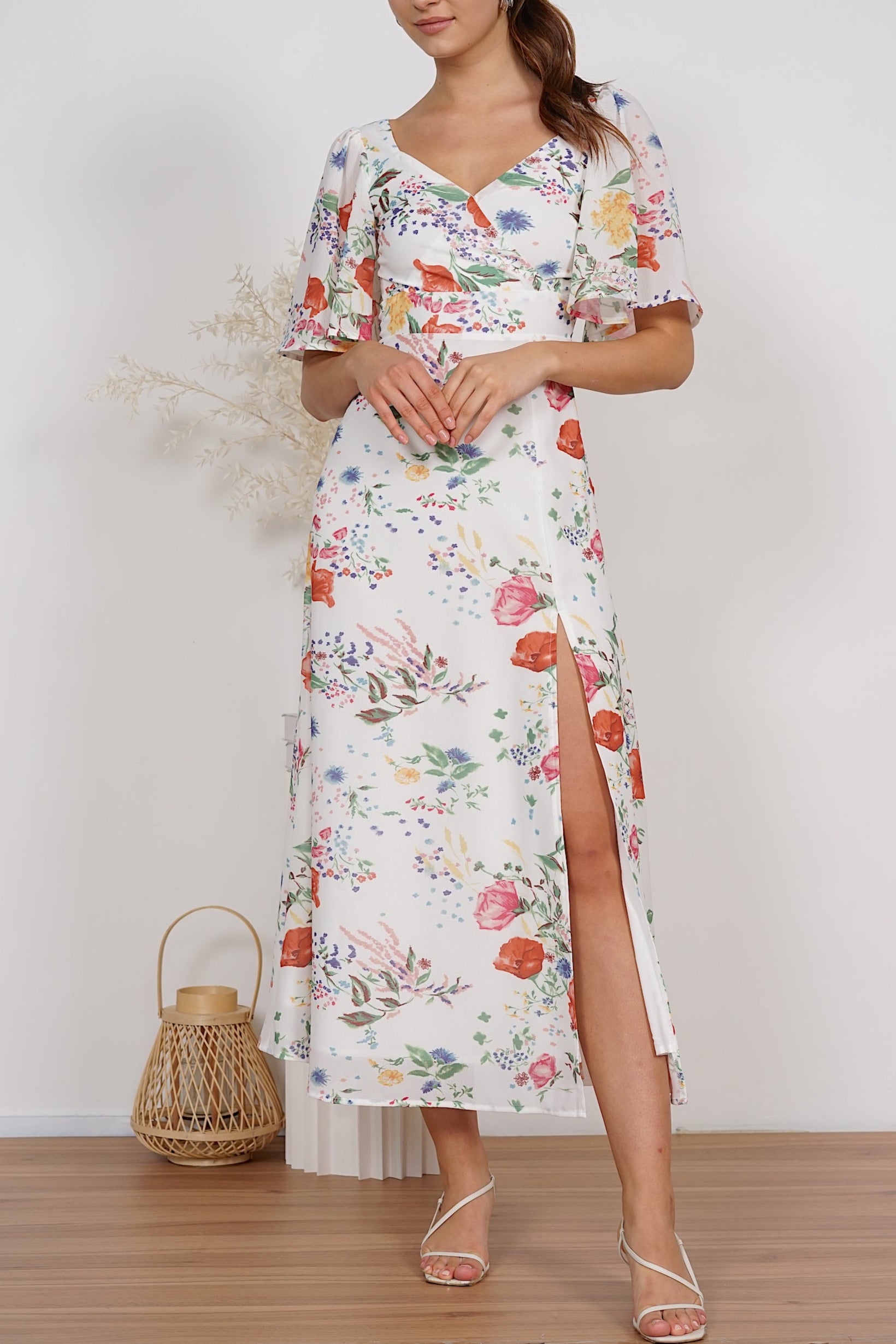 Patricia Maxi Dress in White Floral