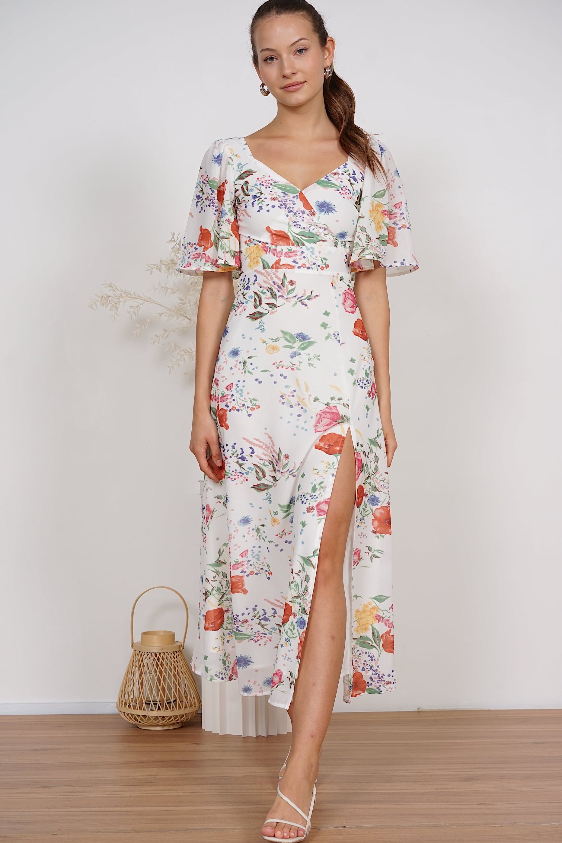 Patricia Maxi Dress in White Floral