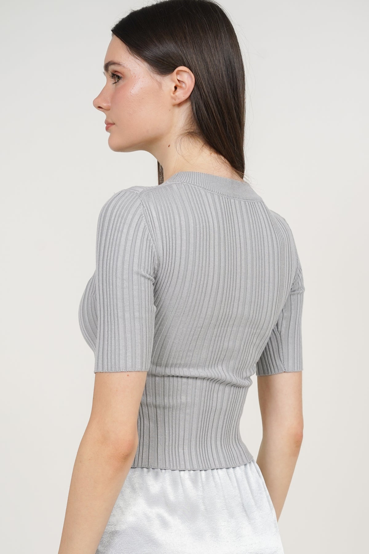 Round Neck Ribbed Knit Top in Blue Grey