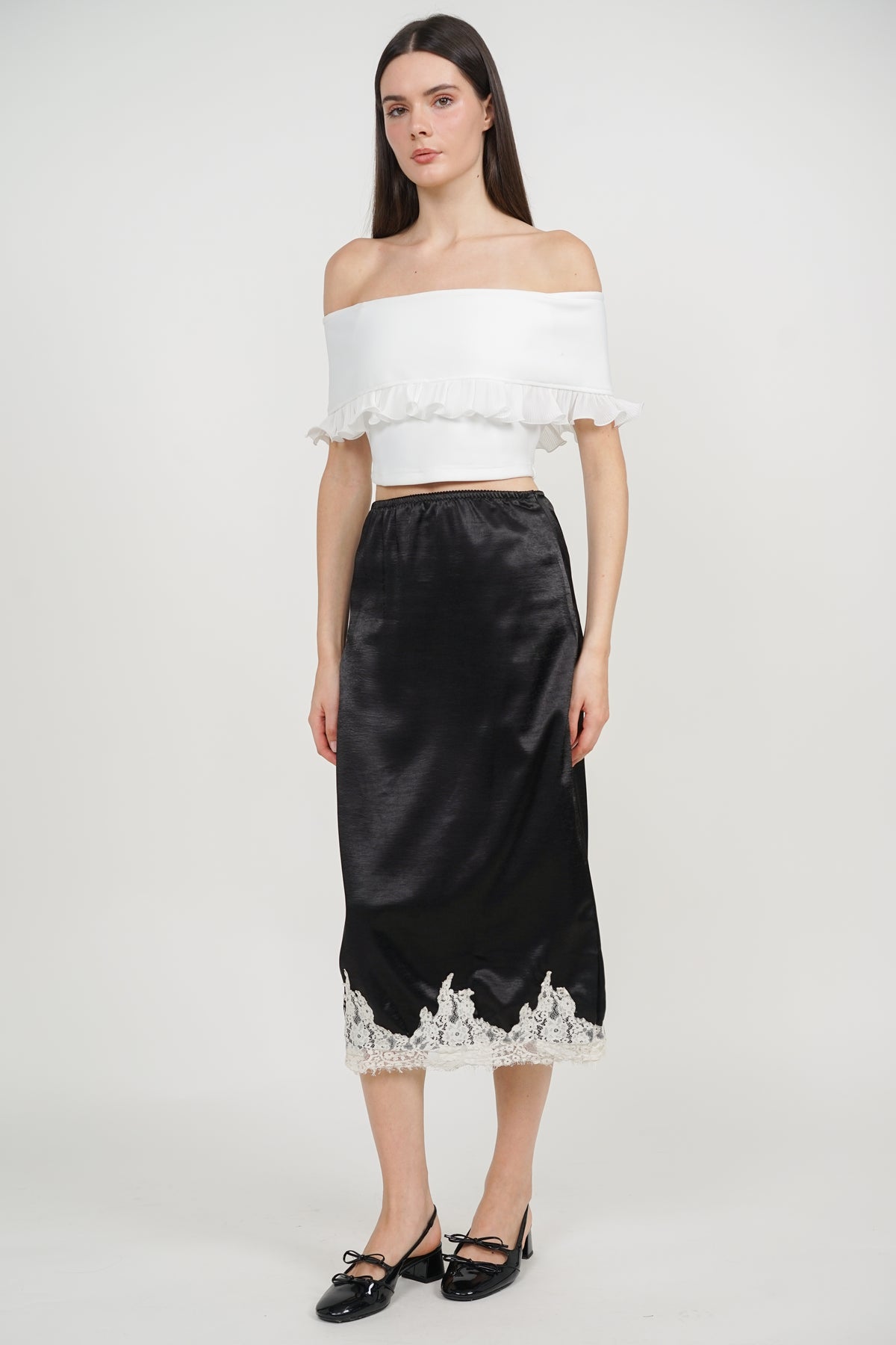 Slip On Patchwork Lace Skirt in Black