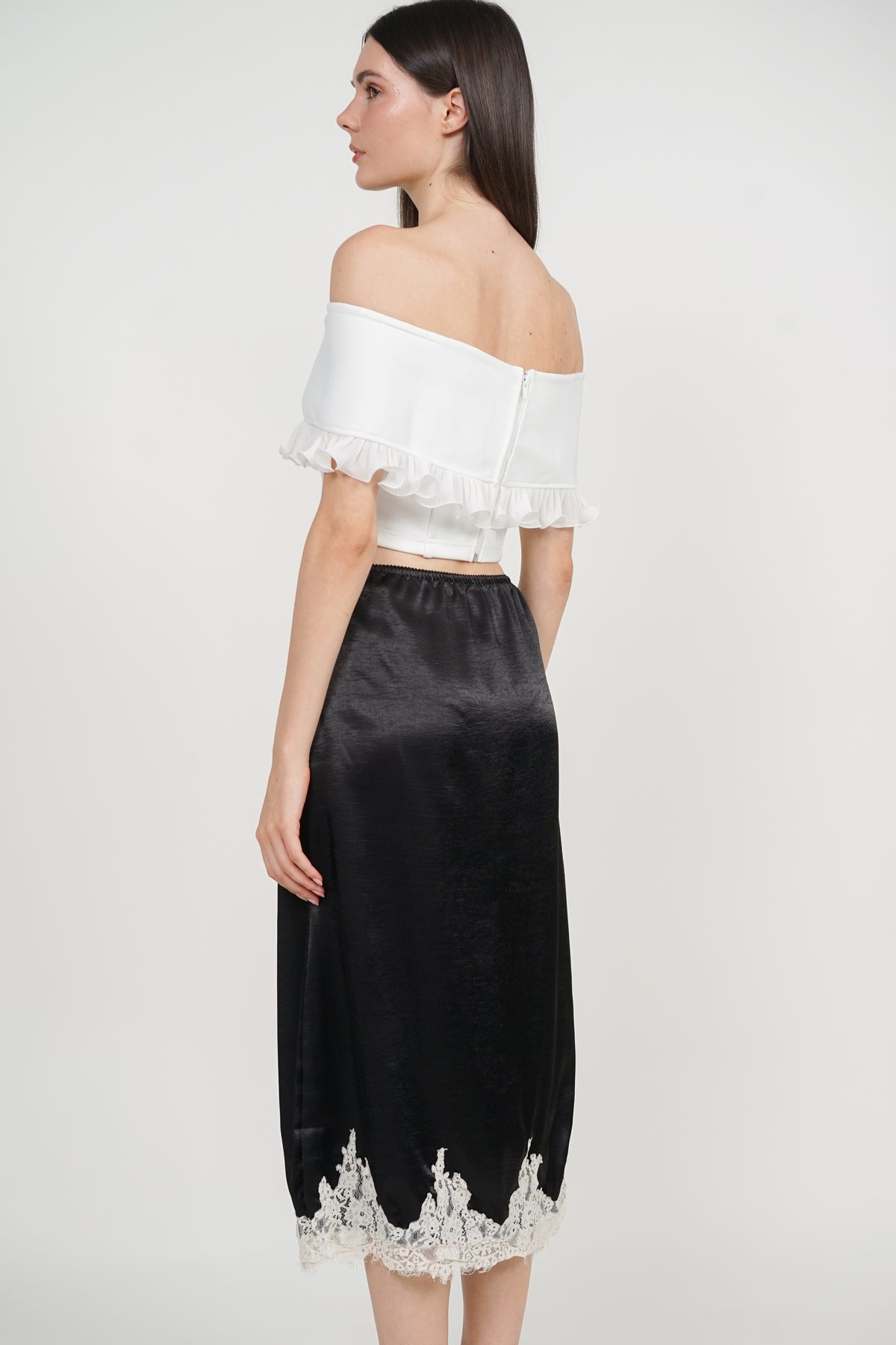 Slip On Patchwork Lace Skirt in Black