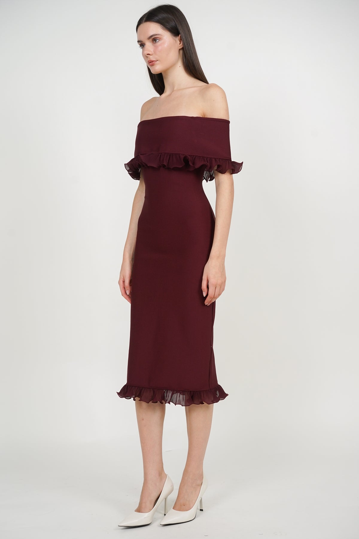 Off-Shoulder Ruffled Frill-Hem Dress in Dark Wine