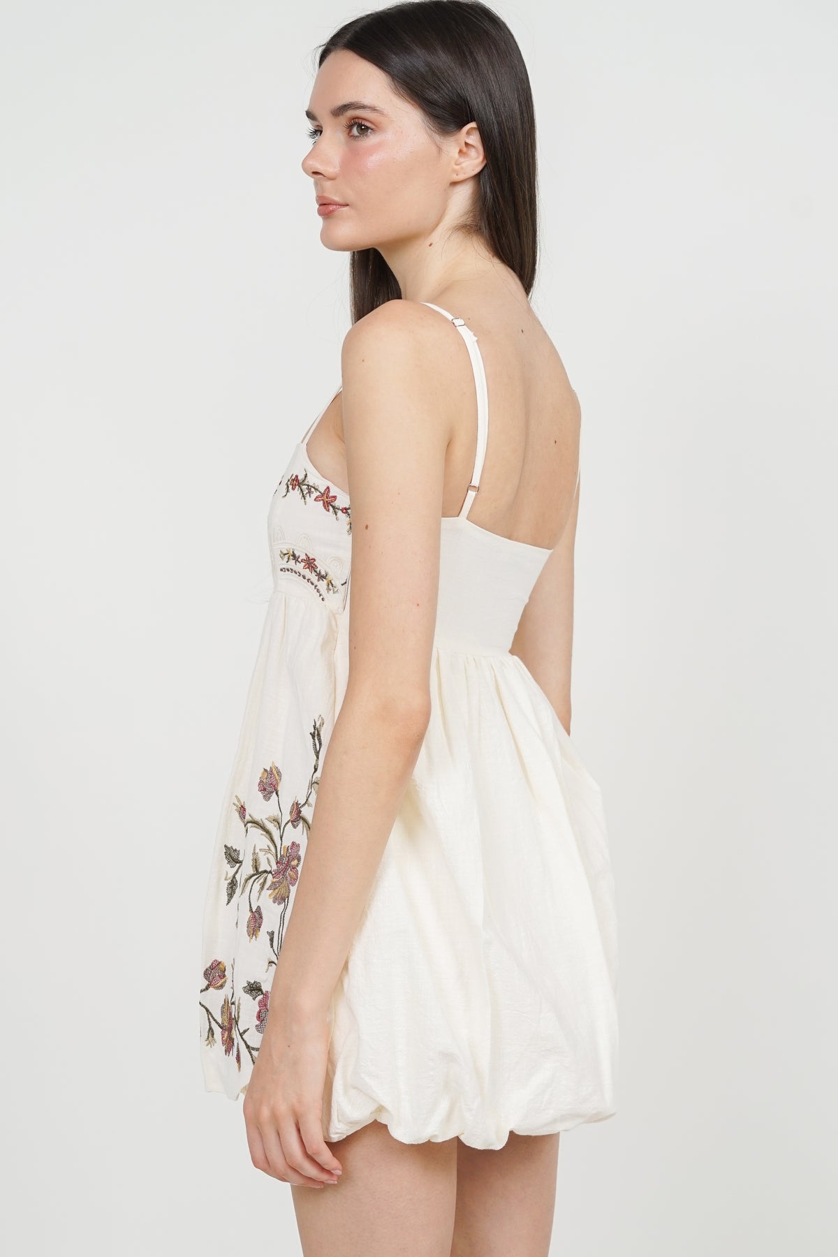 Balloon-Hem Embroidered Top in Cream Floral