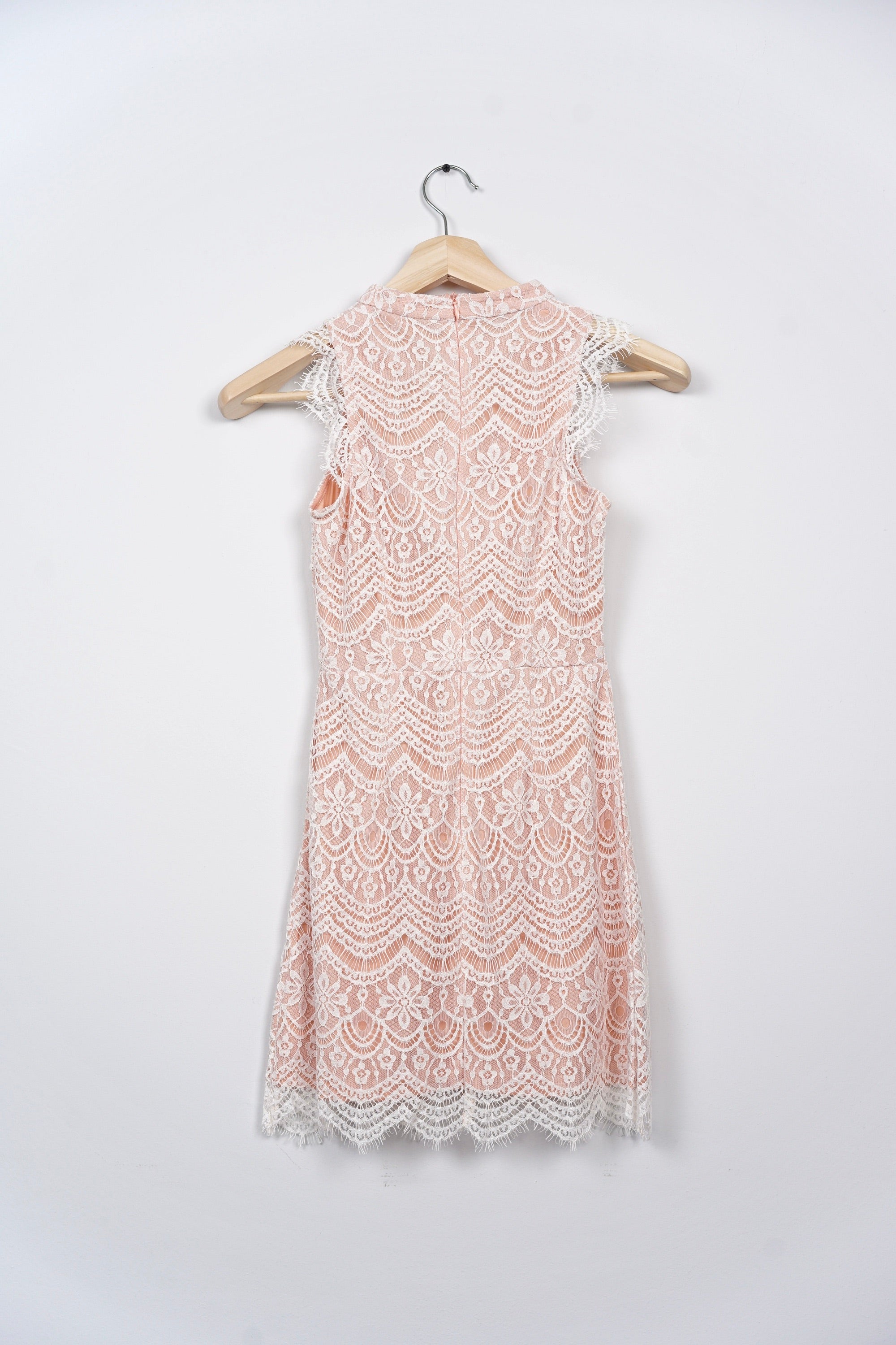 Daere Lace Dress in White
